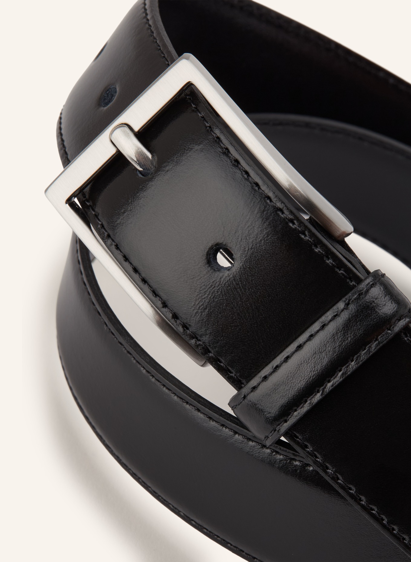 STROKESMAN'S Leather belts: BLACK / SILVER