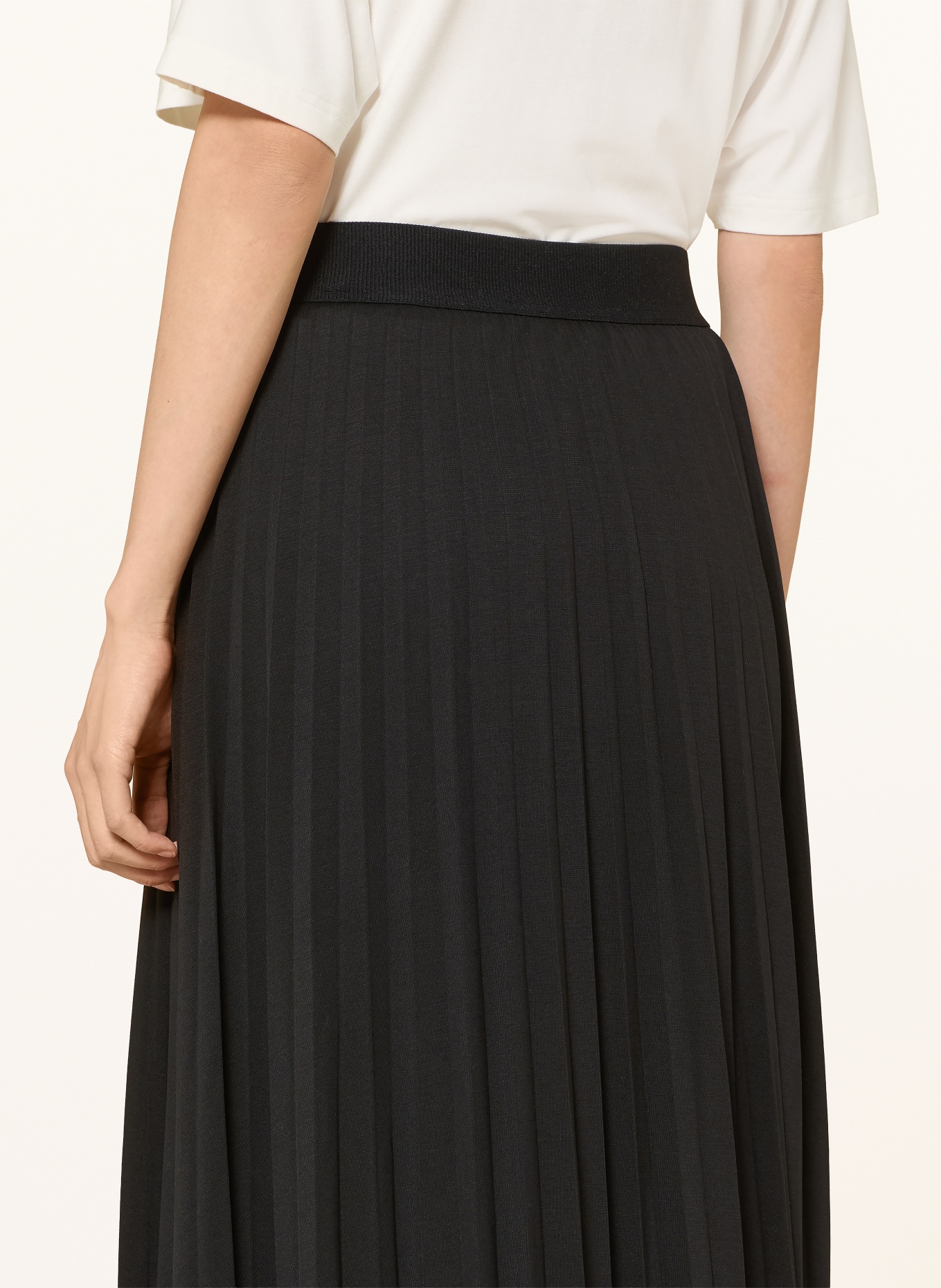 Marc O'Polo Pleated jersey skirt: BLACK