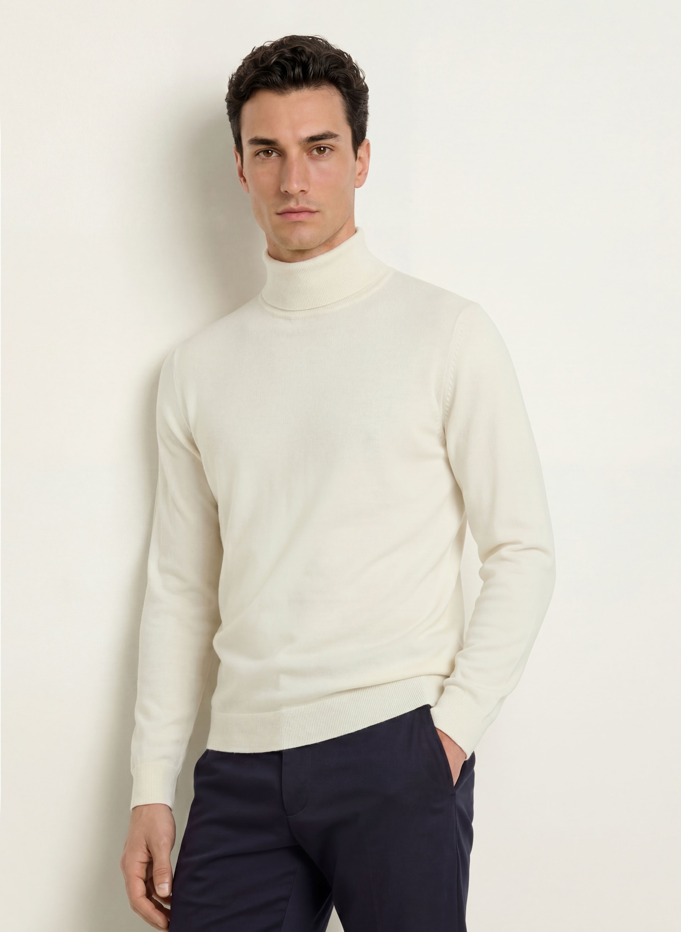 STROKESMAN'S Merino wool turtleneck sweater: CREAM