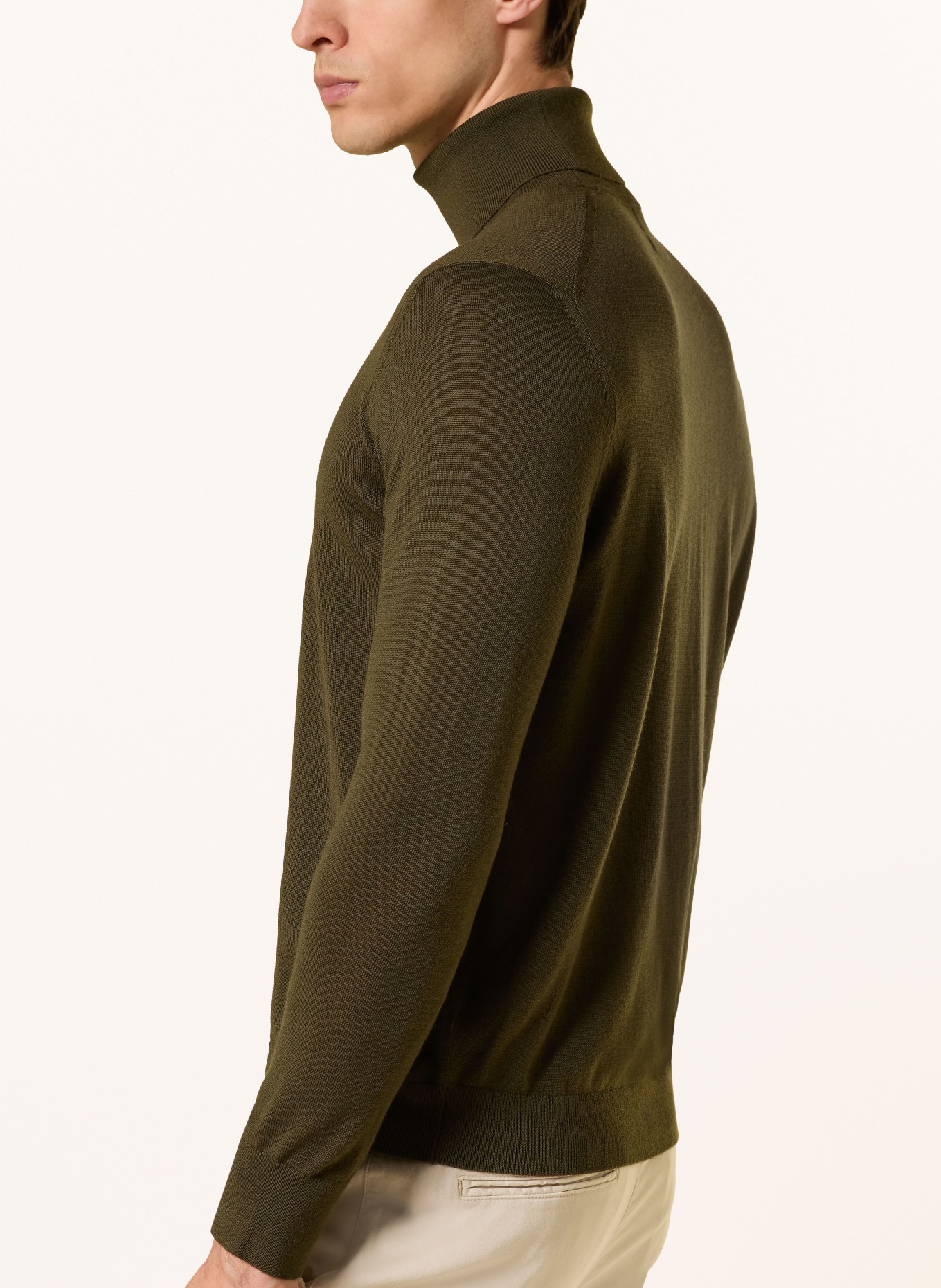 STROKESMAN'S Merino wool turtleneck sweater: OLIVE