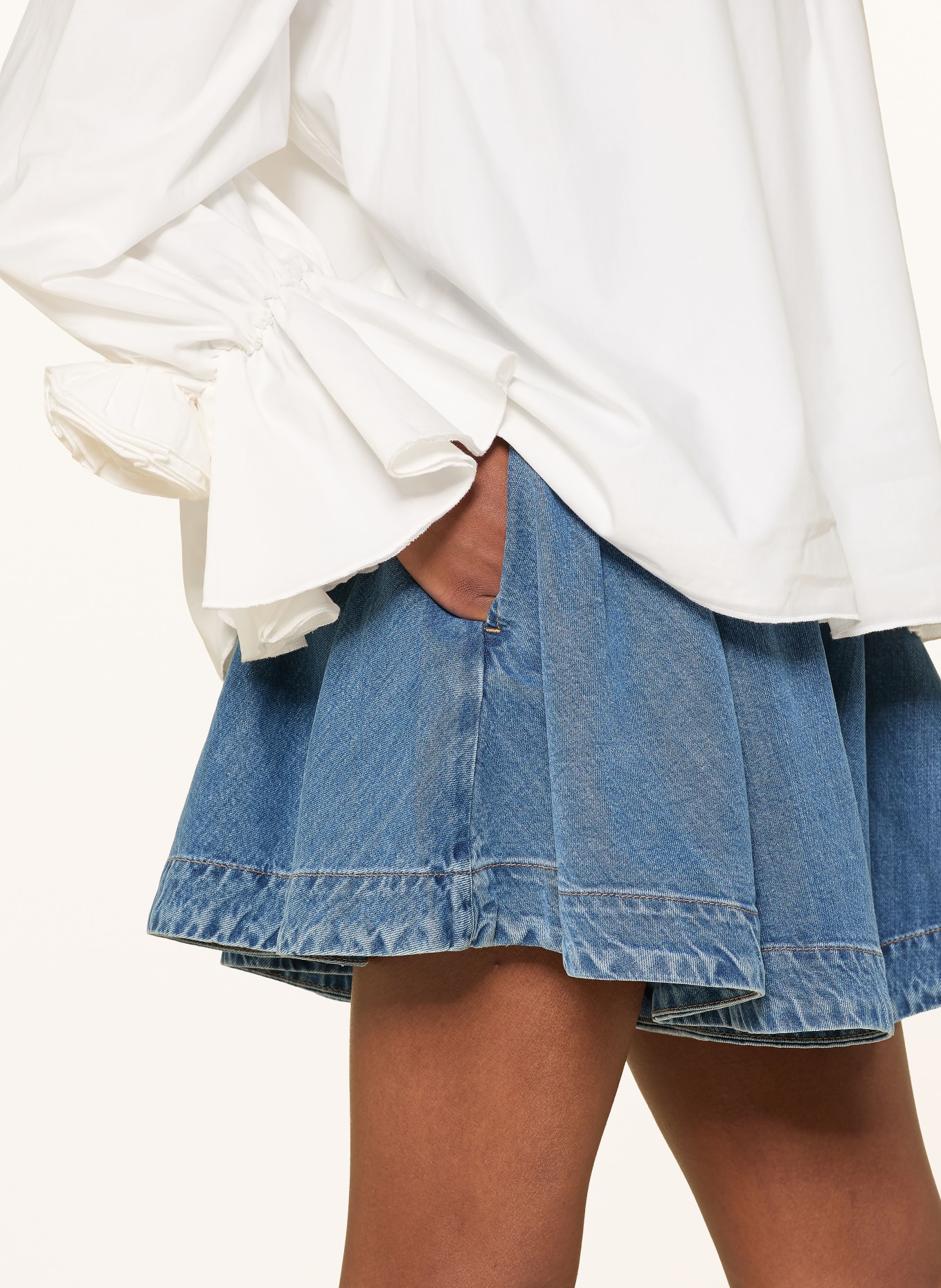 ESSENTIEL ANTWERP Off-Shoulder-Bluse JOFIE: WEISS