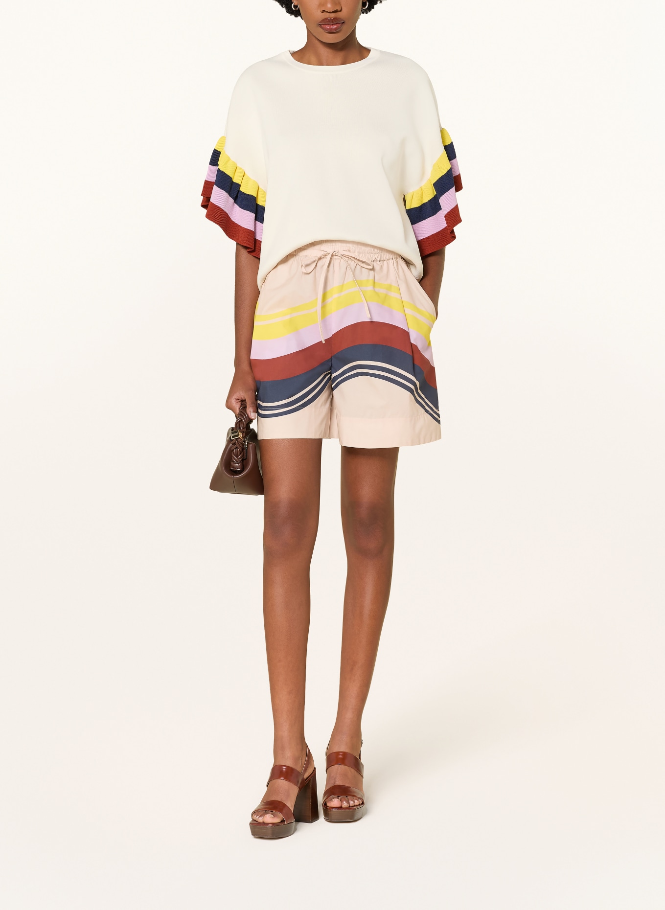 ESSENTIEL ANTWERP JIVE Shorts: BEIGE / YELLOW / BLUE