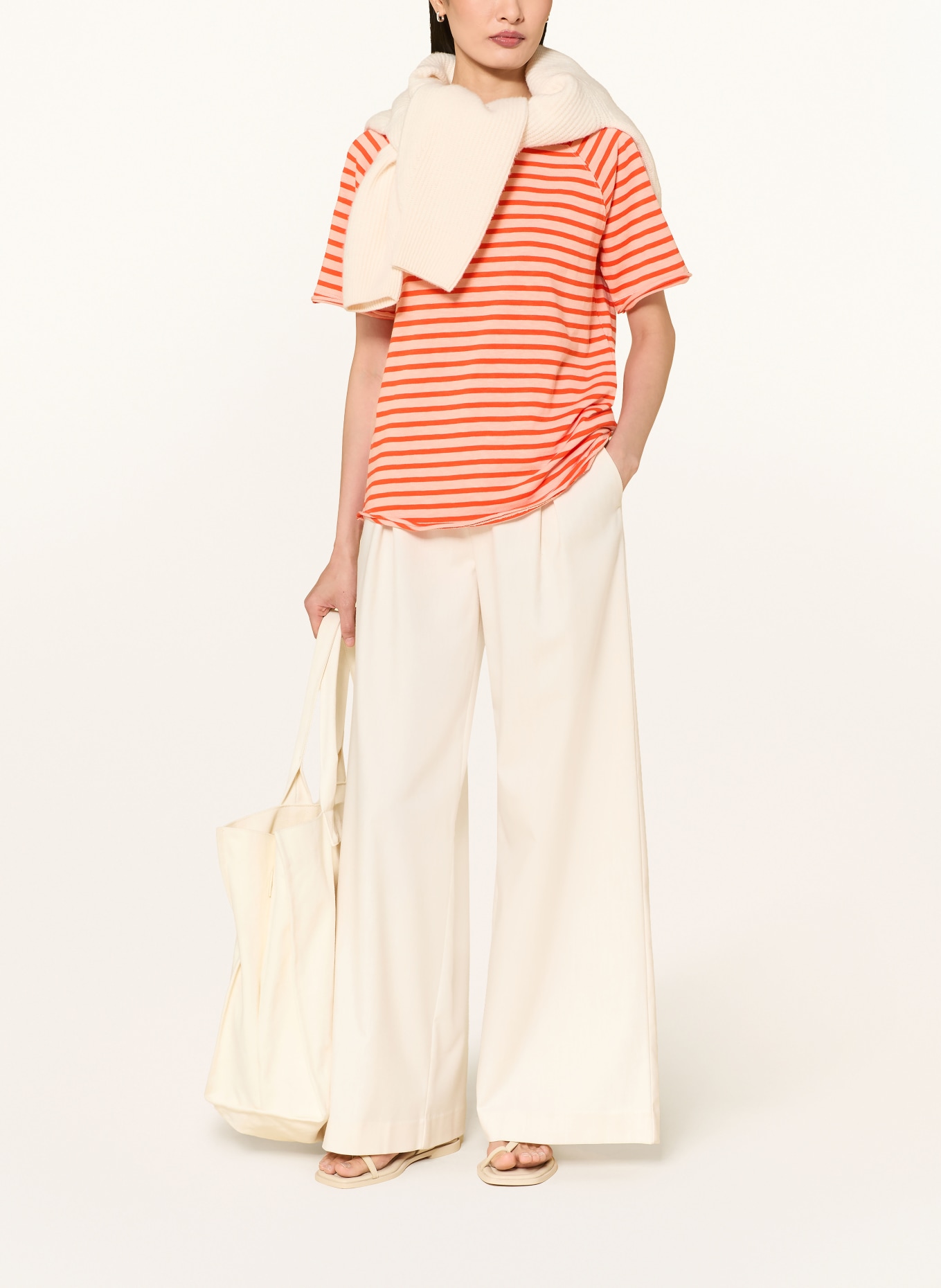 Smith & Soul T-shirt: SALMON / RED
