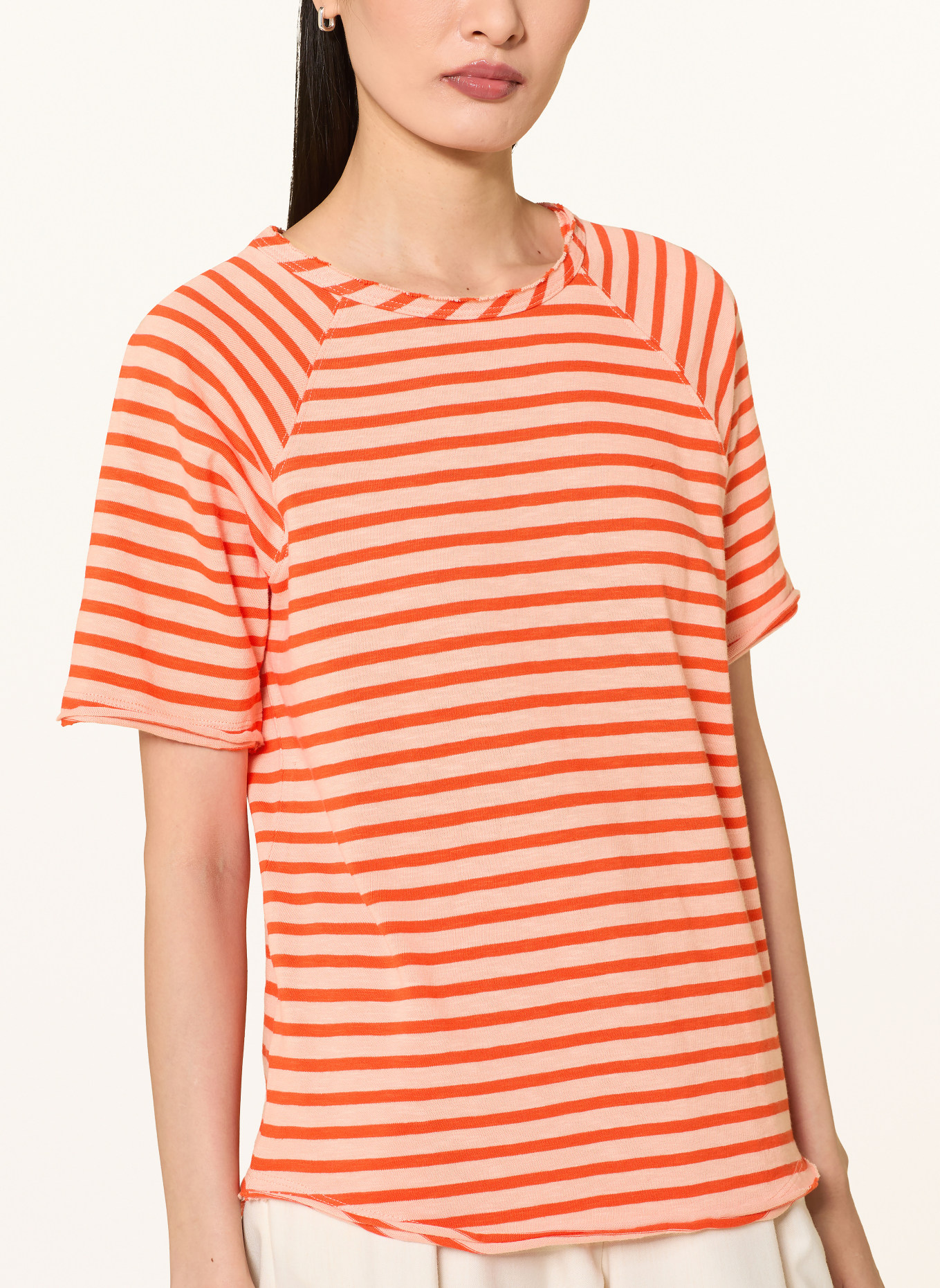 Smith & Soul T-shirt: SALMON / RED