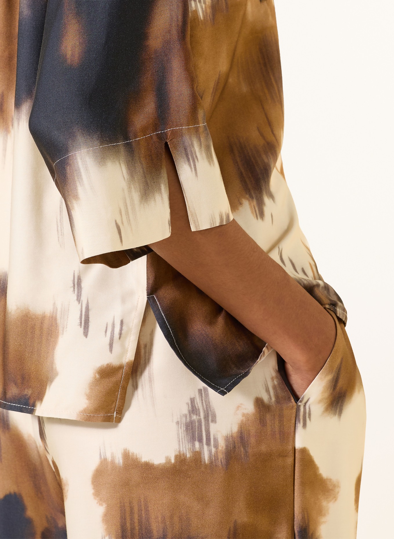 Smith & Soul Blouse with 3/4 sleeves: CREAM / BROWN / BLACK