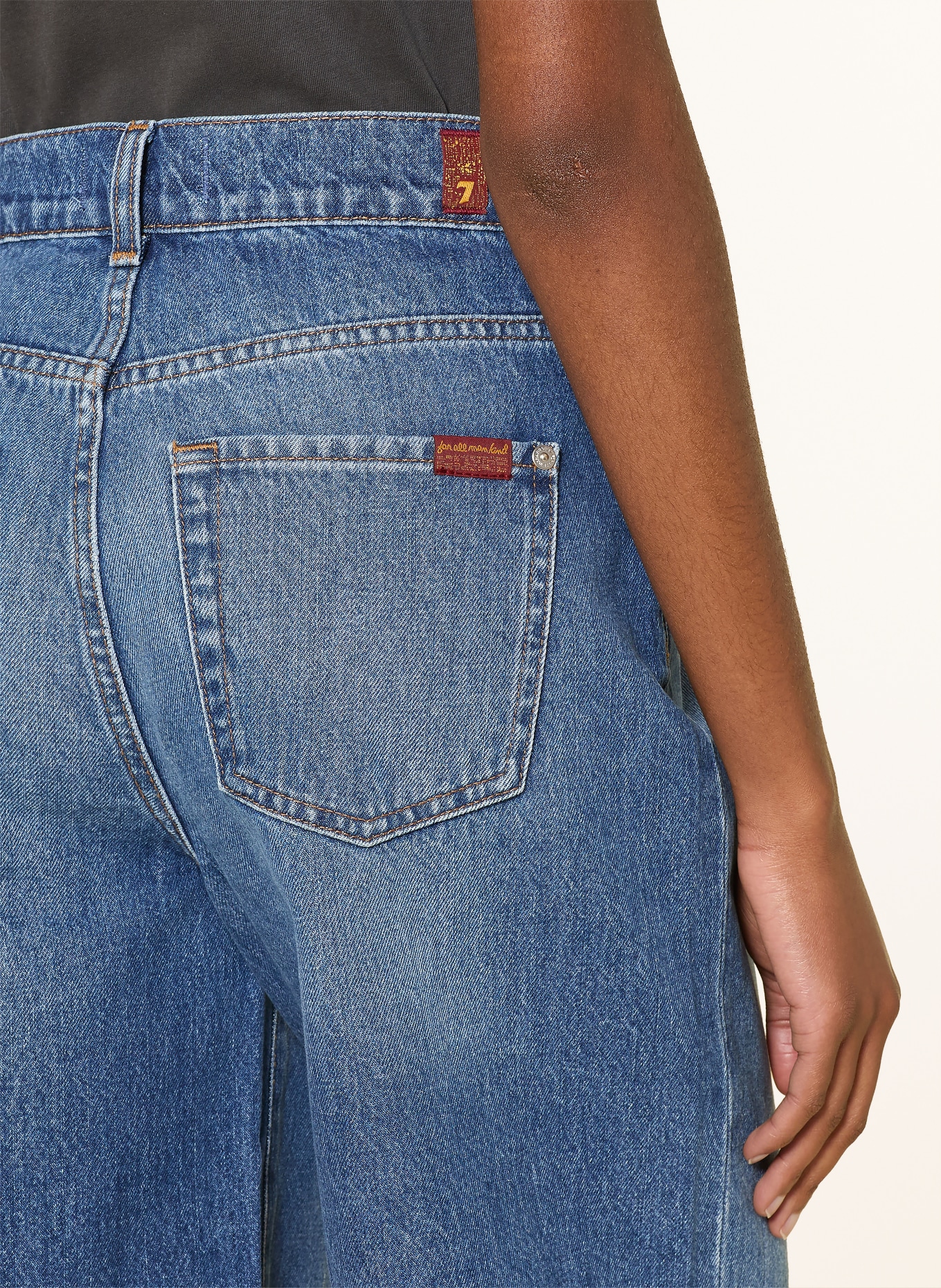 7 for all mankind LOLA denim shorts: 3NW DARKWIND
