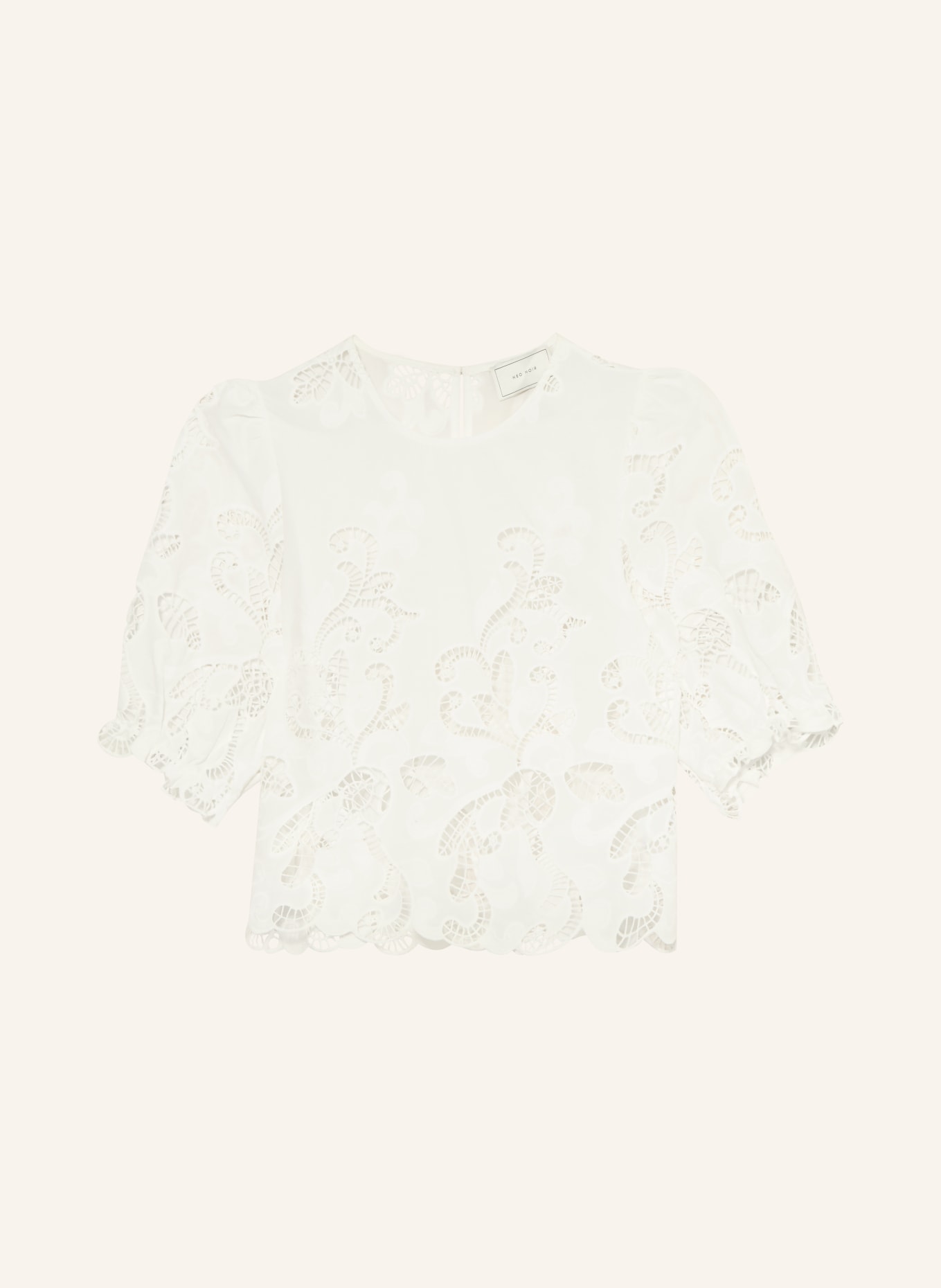 NEO NOIR Blusenshirt FIA aus Lochspitze: WEISS