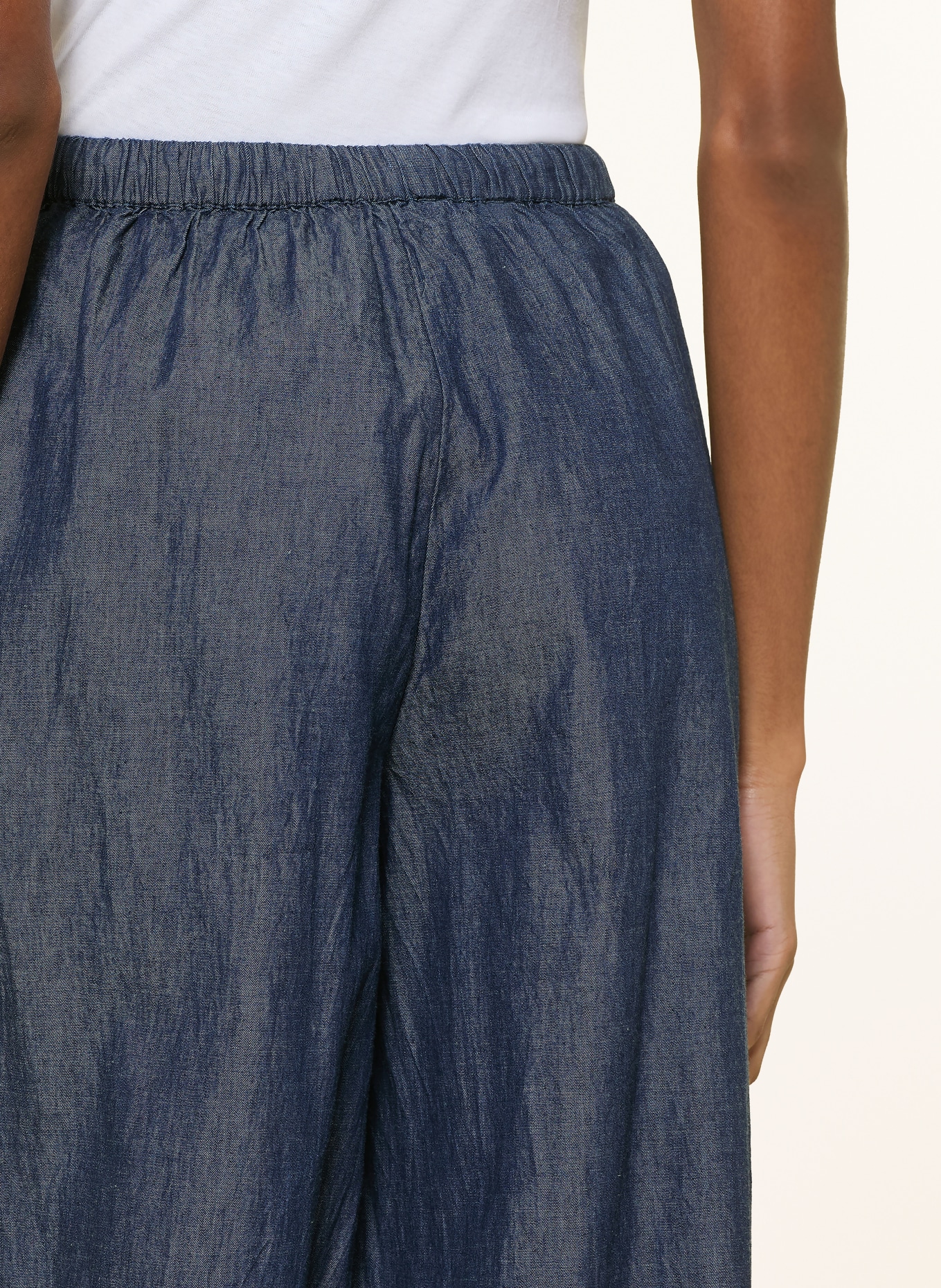 NEO NOIR Jean Barrel ROXANE: 140 Blue