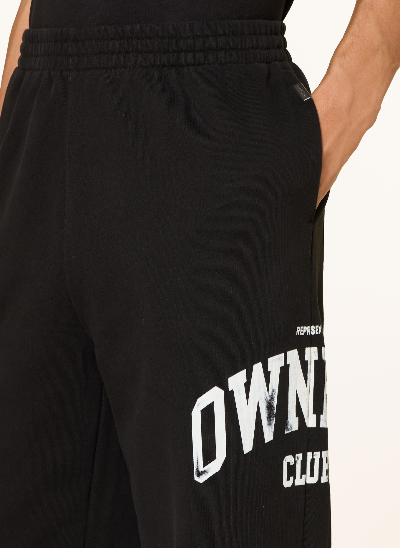 REPRESENT Sweatpants OWNERS: SCHWARZ / WEISS
