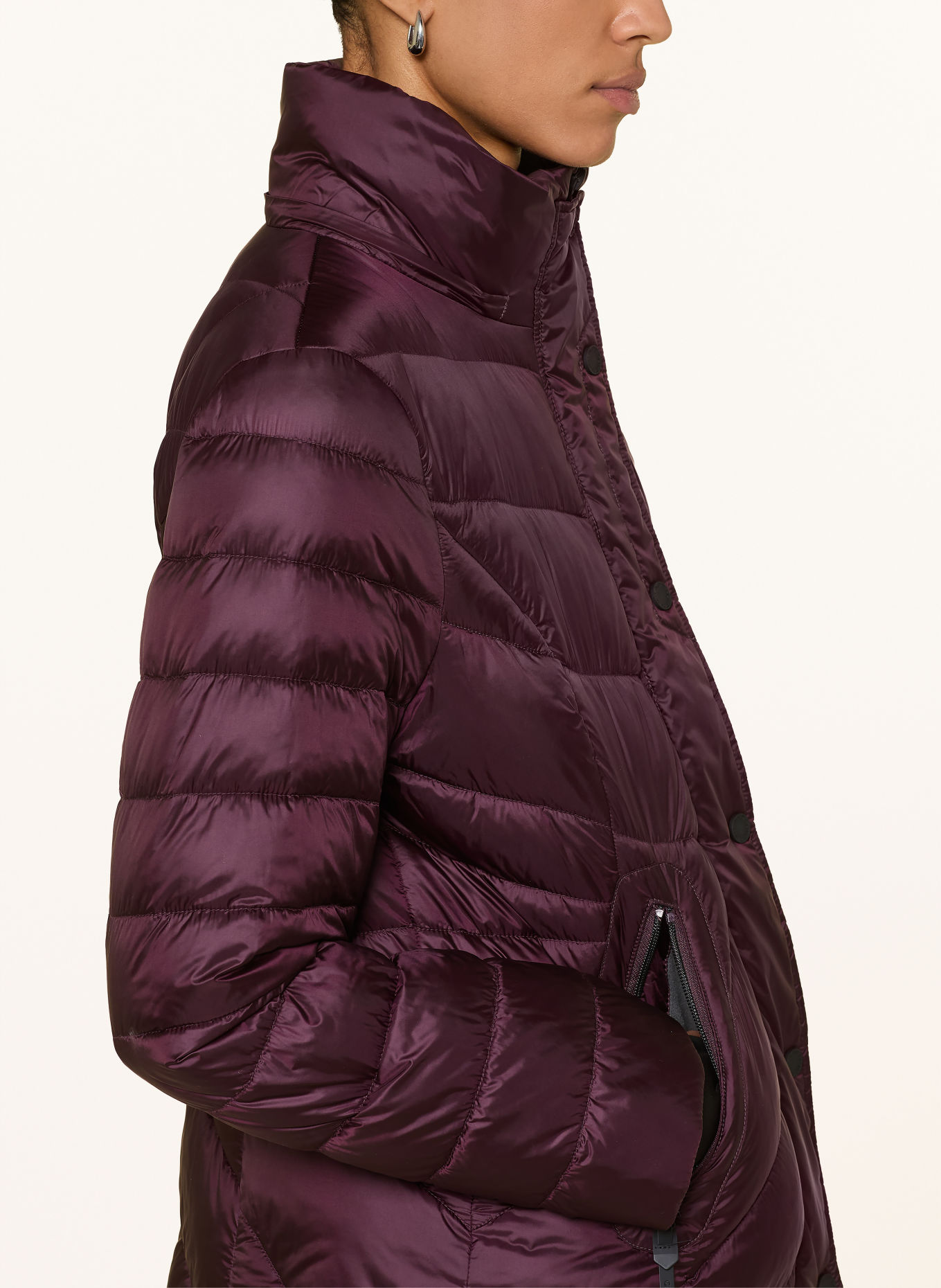 GIL BRET Steppjacke mit DUPONT™ SORONA®-Isolierung und abnehmbarer Kapuze: DUNKELROT
