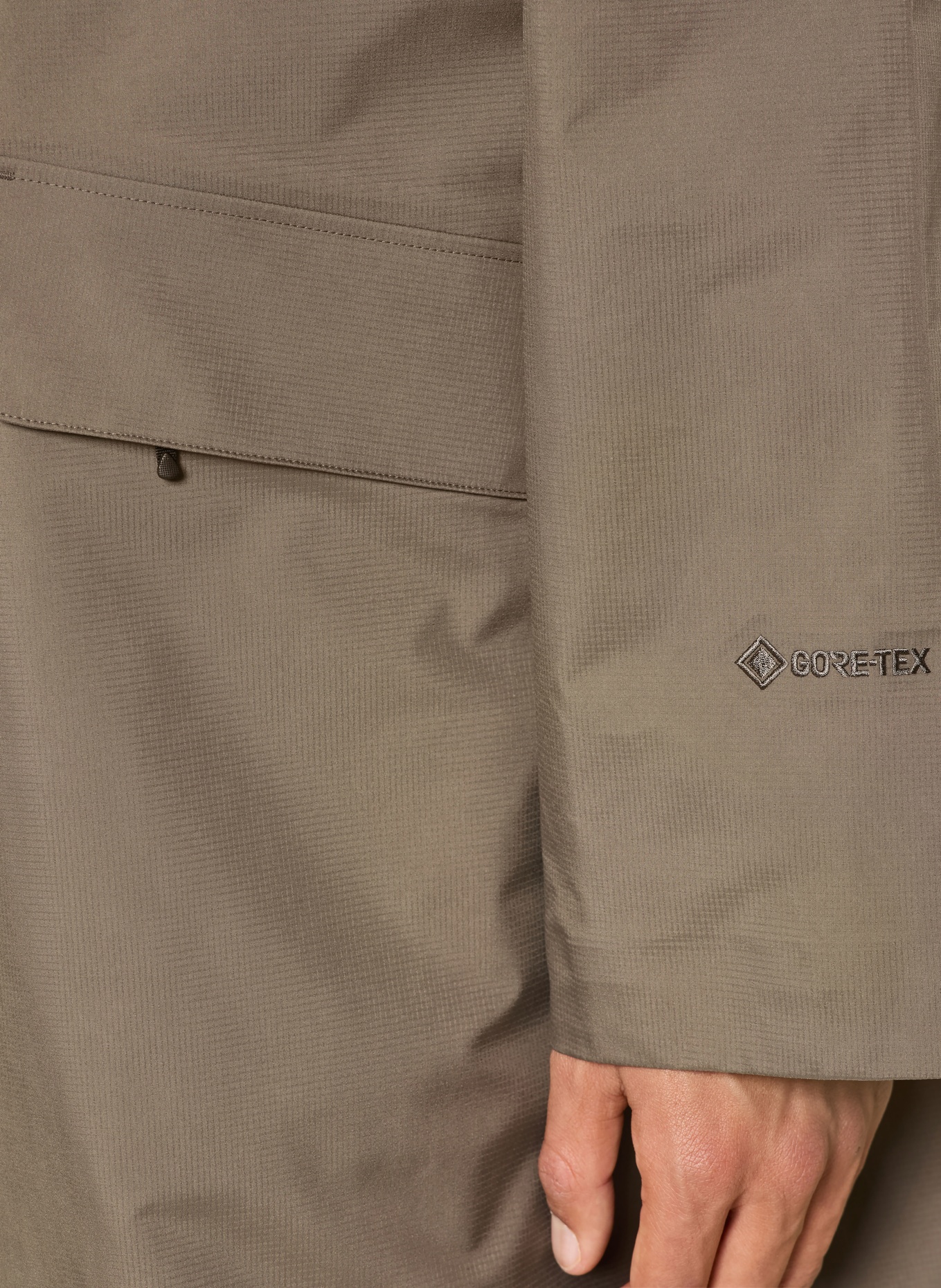 Goldwin Imperméable GORE-TEX 3/4: KAKI
