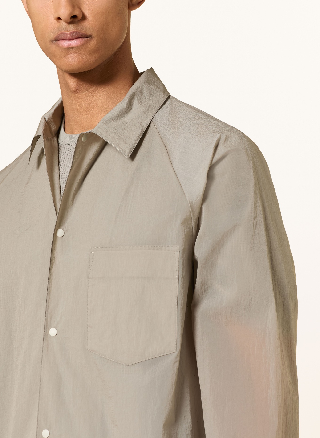 Goldwin Chemise SHEER NYLON WIND Comfort Fit: TAUPE