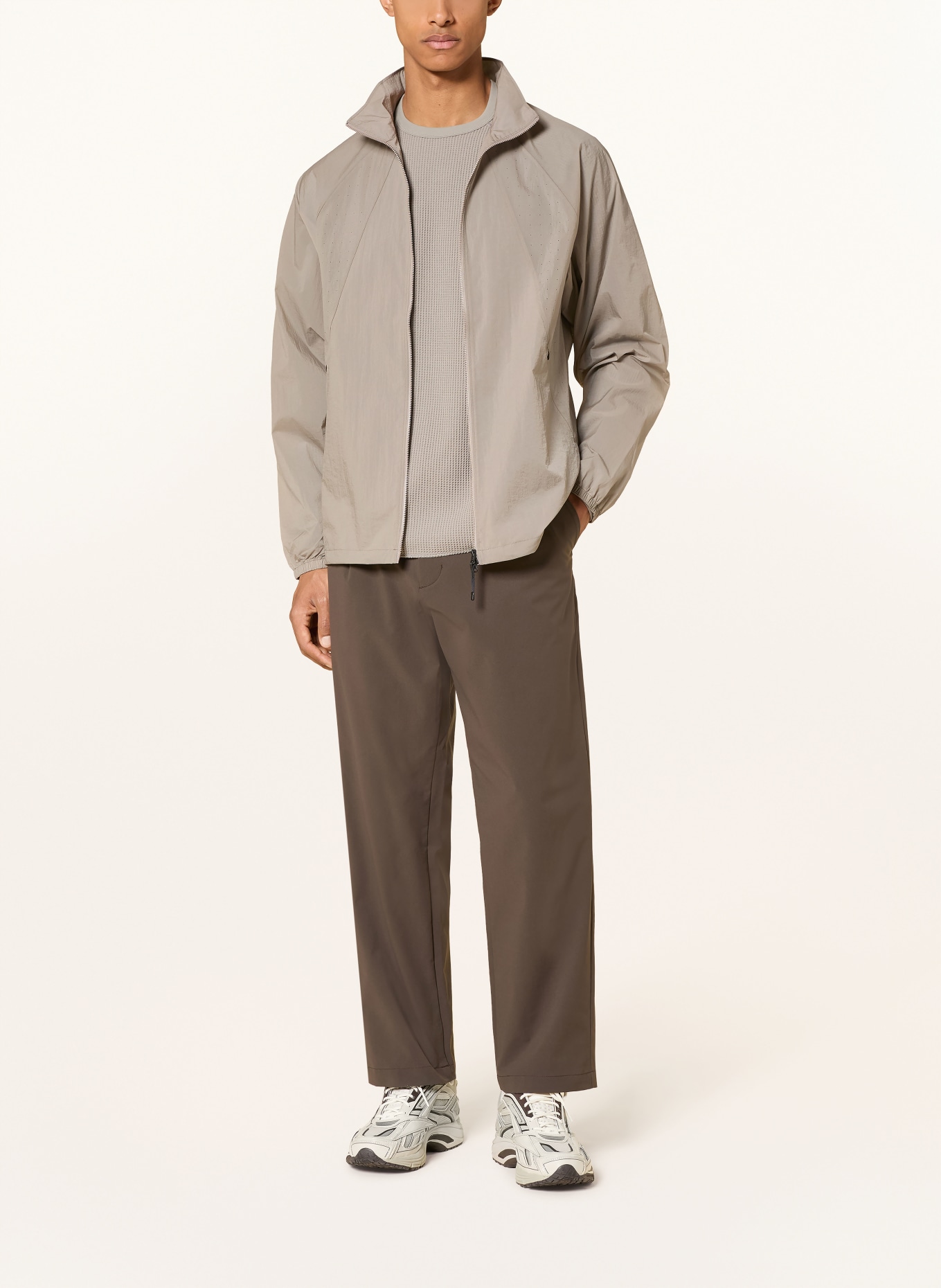 Goldwin Veste fonctionnelle SHEER NYLON: TAUPE