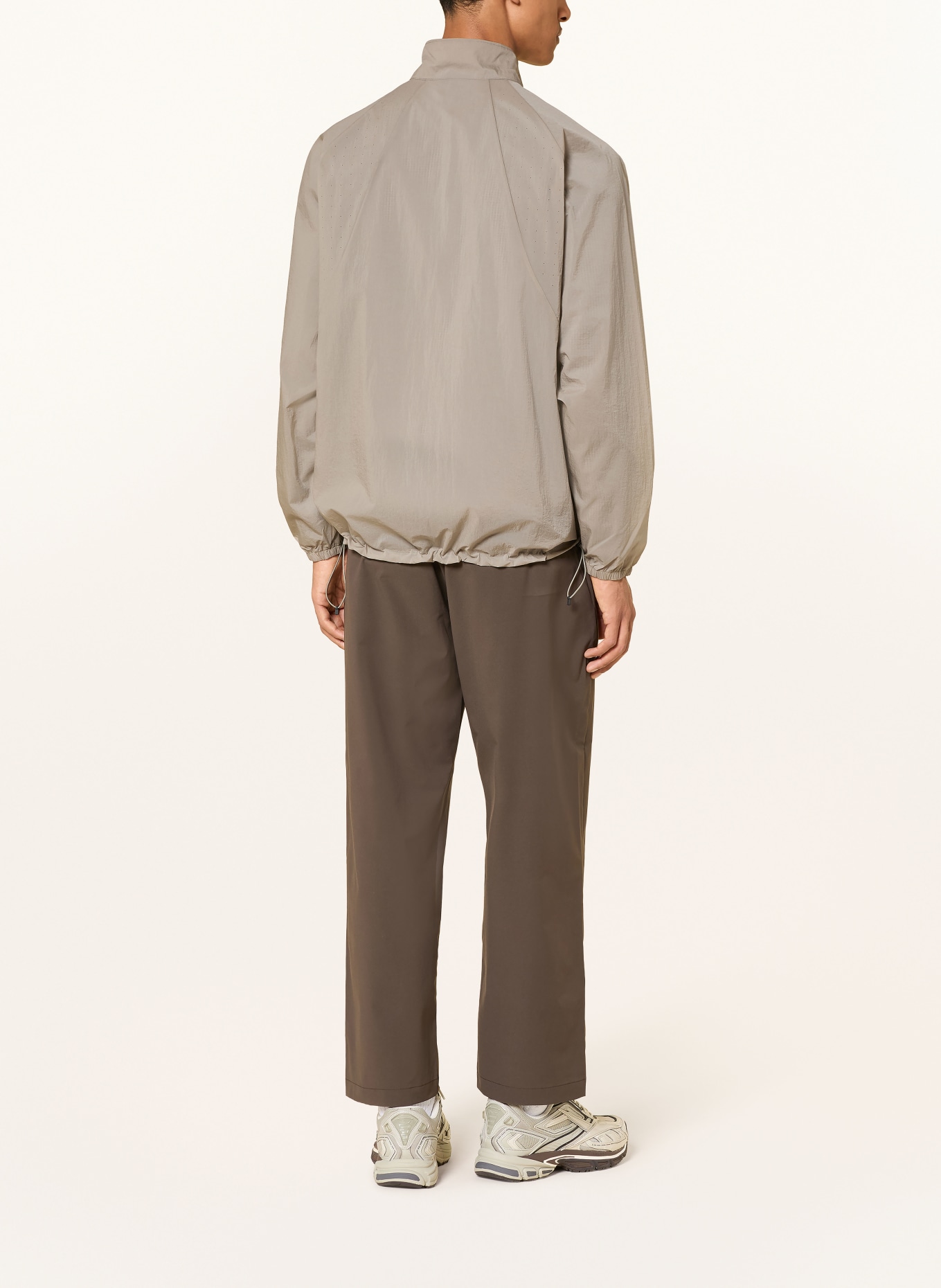 Goldwin Veste fonctionnelle SHEER NYLON: TAUPE