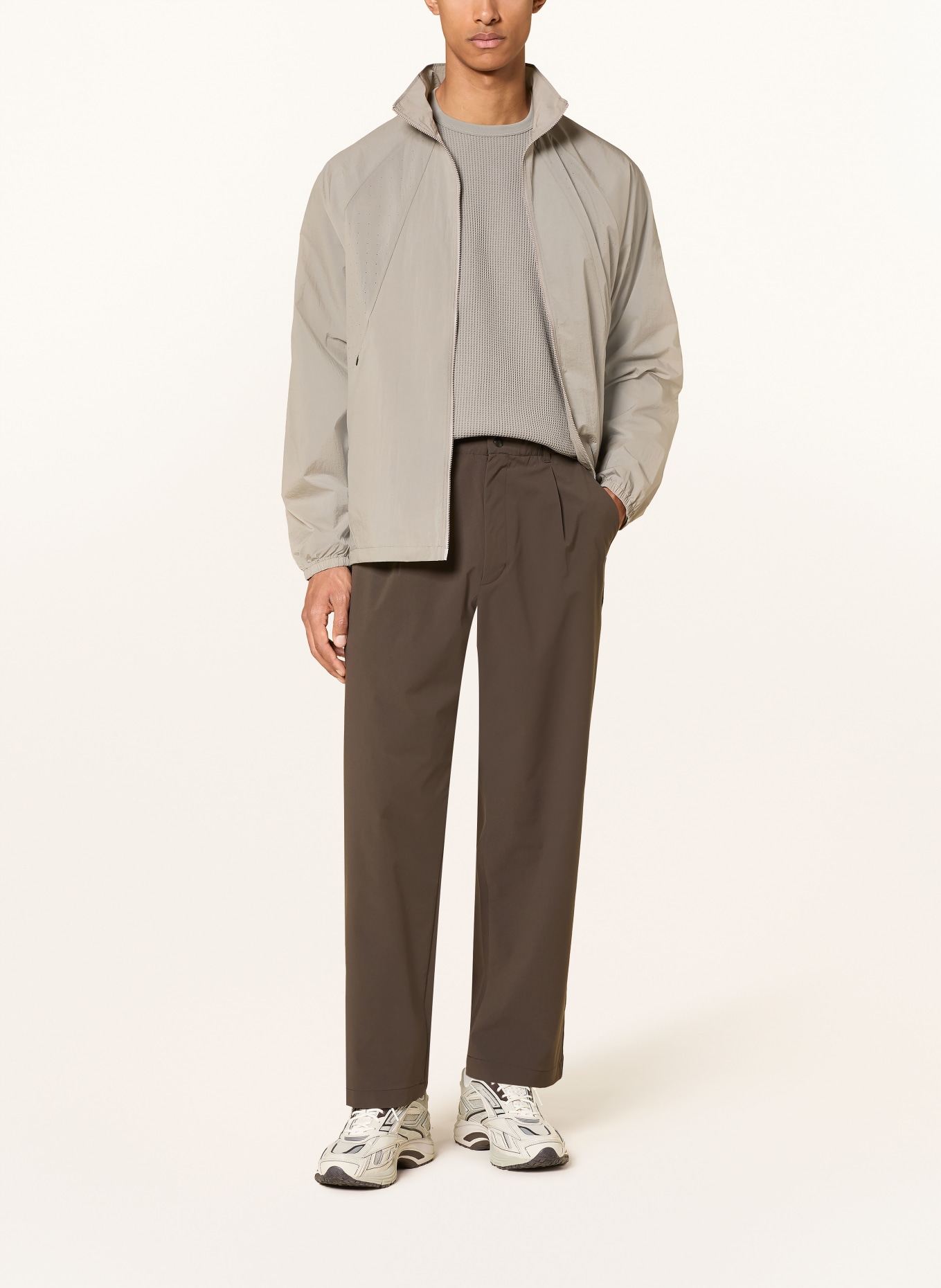 Goldwin Pantalon ONE TUCK TAPERED LIGHT coupe régulière: MARRON