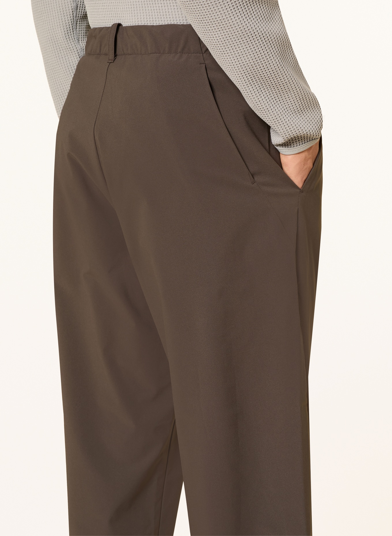 Goldwin Pantalon ONE TUCK TAPERED LIGHT coupe régulière: MARRON