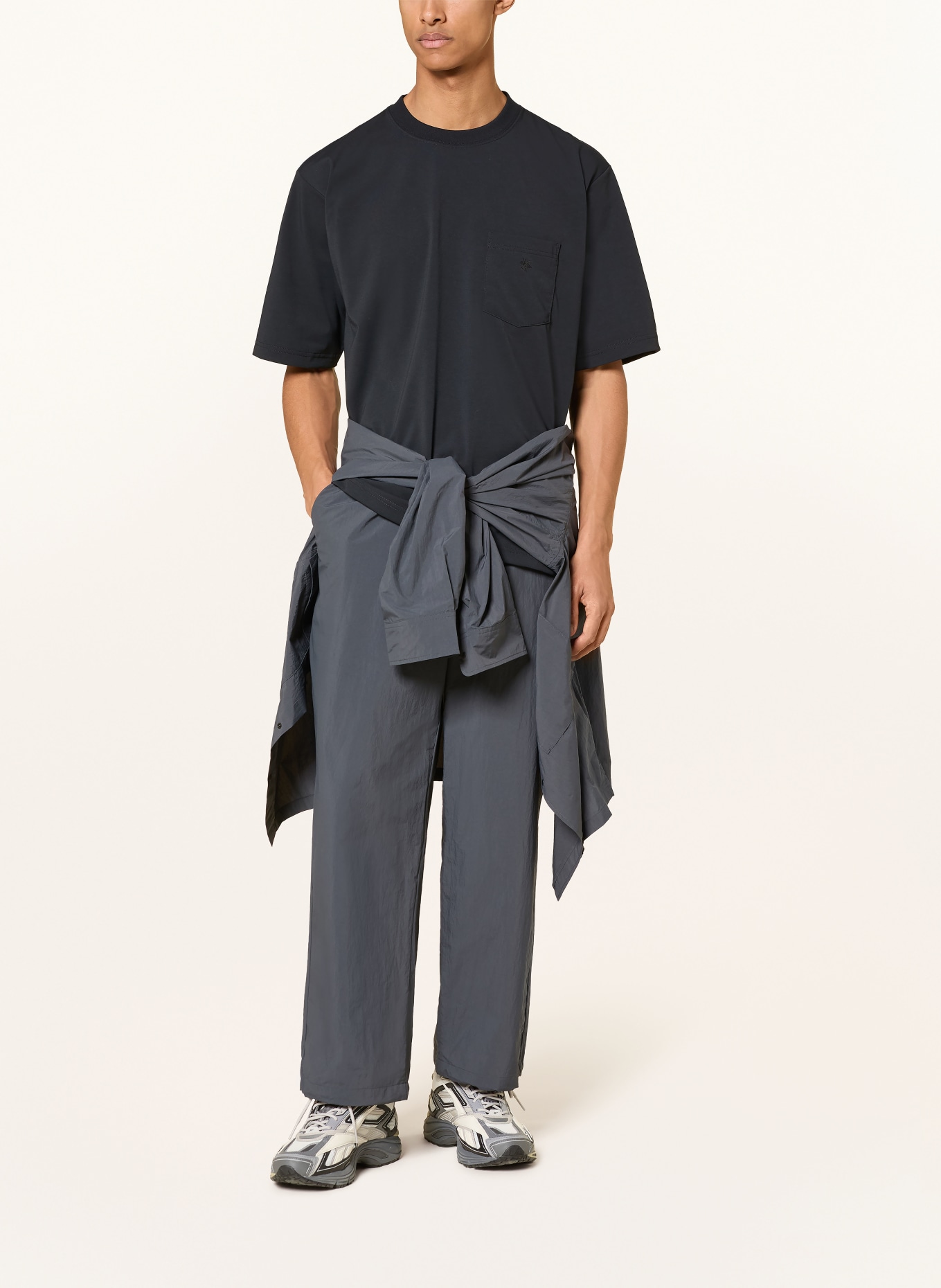 Goldwin T-Shirt OVERSIZED POCKET: SCHWARZ