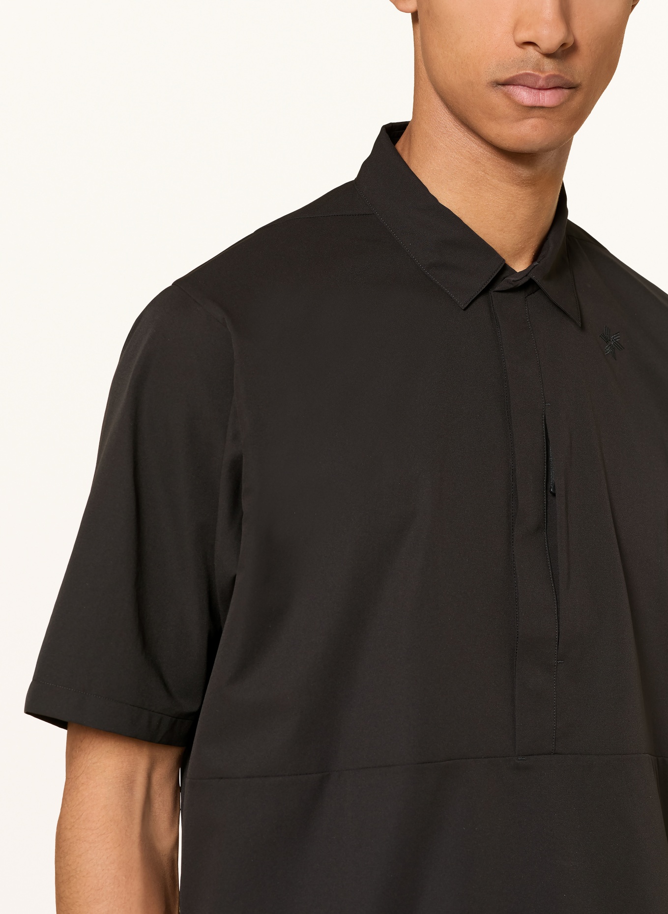 Goldwin Kurzarm-Hemd ALL DIRECTION LIGHT Comfort Fit: SCHWARZ