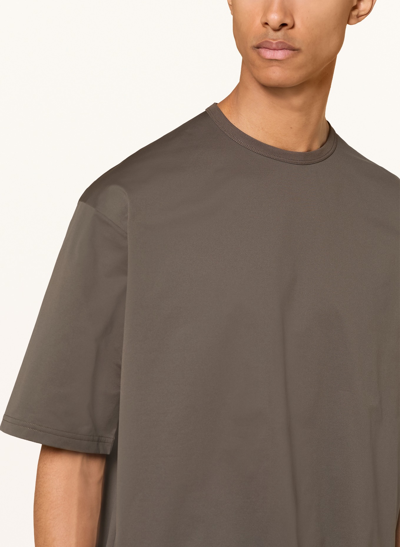 Goldwin T-Shirt HIGH GAUGE SHIRRING: BRAUN