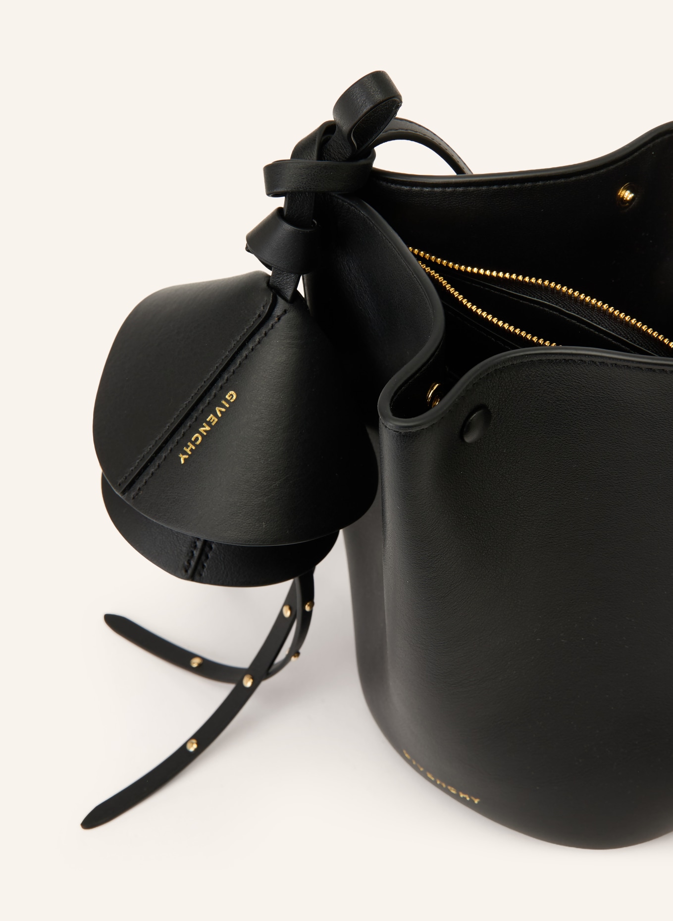 GIVENCHY SNAP Tote Bag: BLACK