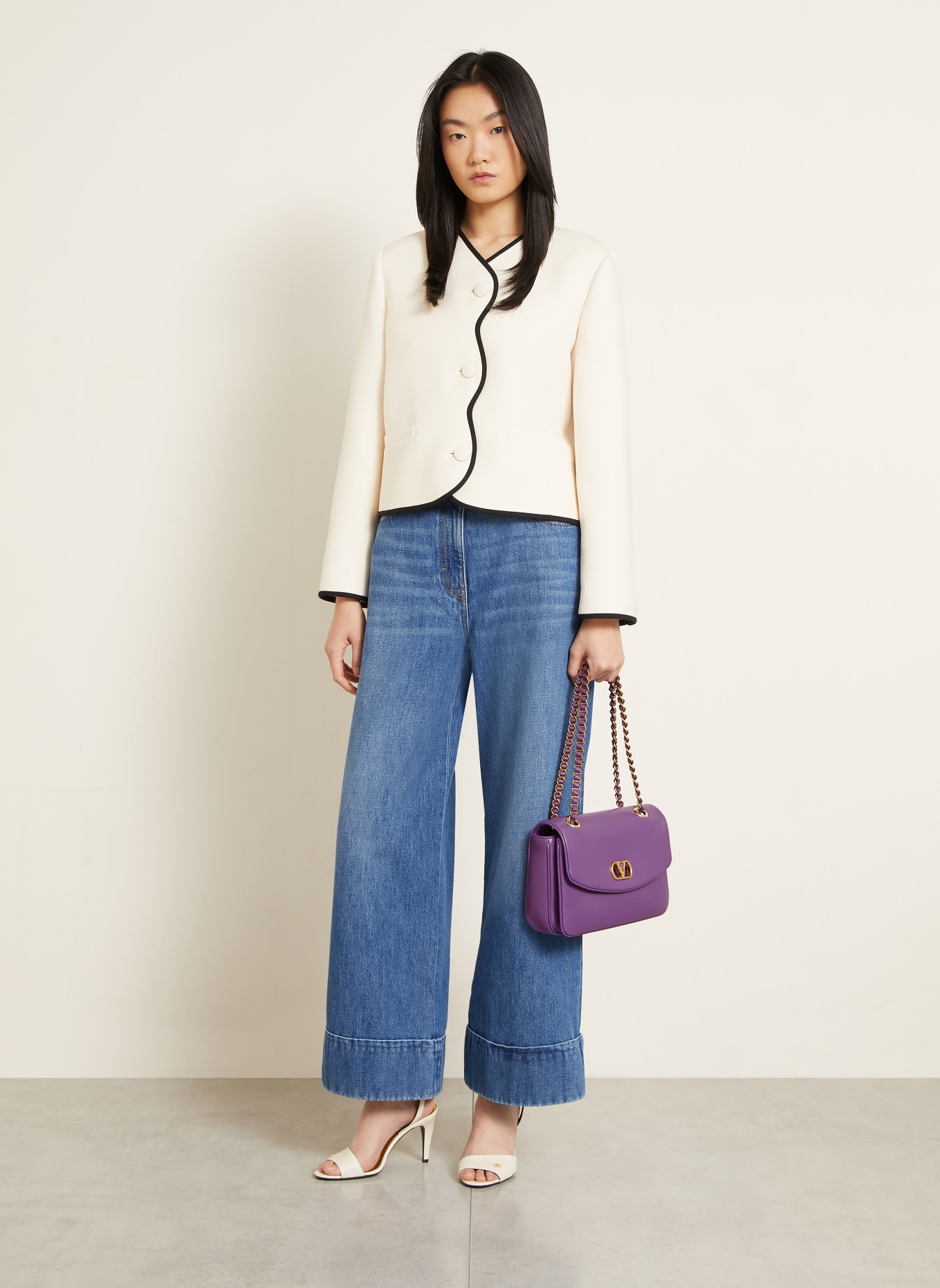 VALENTINO GARAVANI DJUNA MEDIUM Shoulder Bag: PURPLE / GOLD