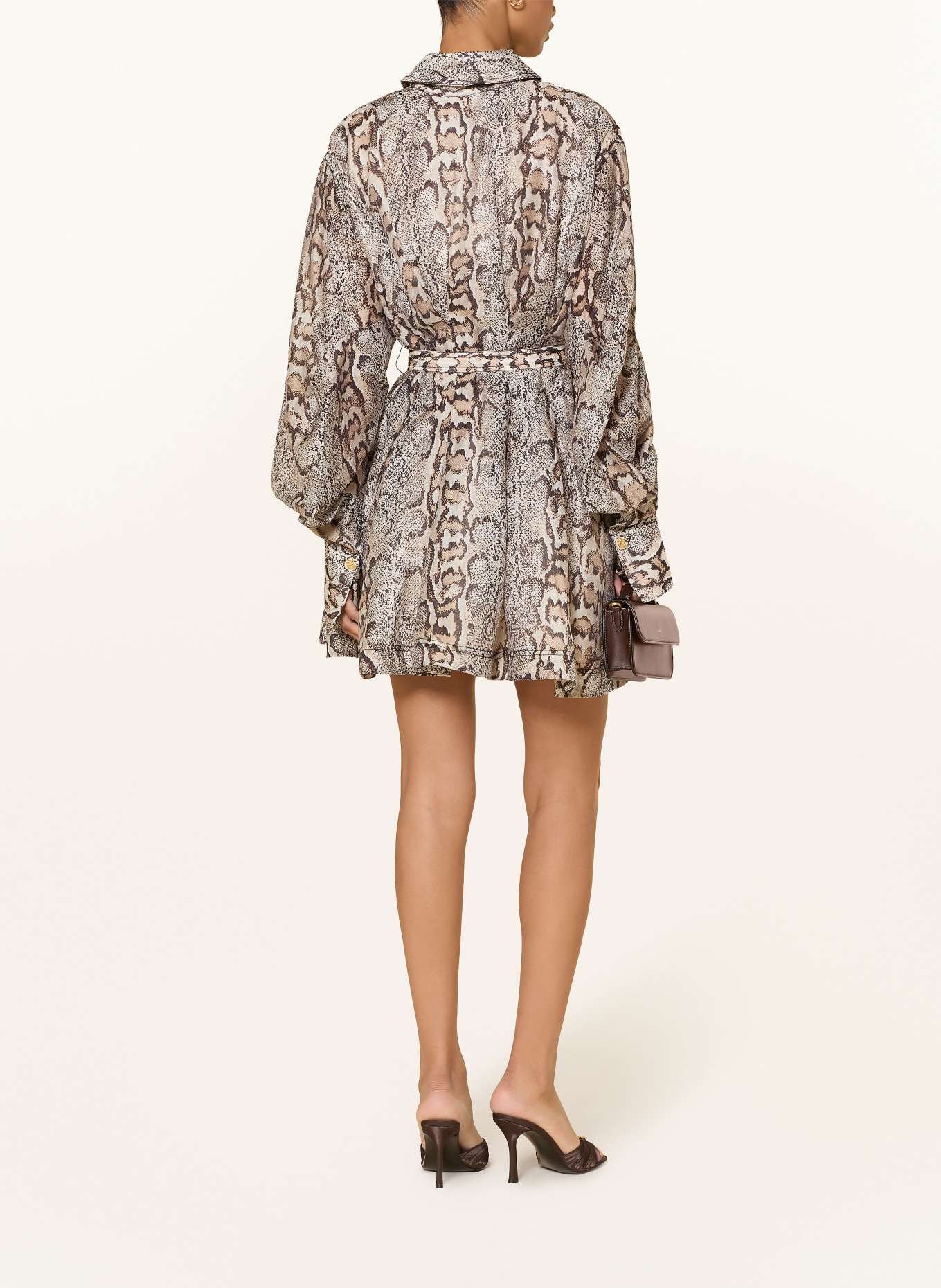 Aje. Robe chemise MURPHIE: CHAMEAU / MARRON FONCÉ / ÉCRU