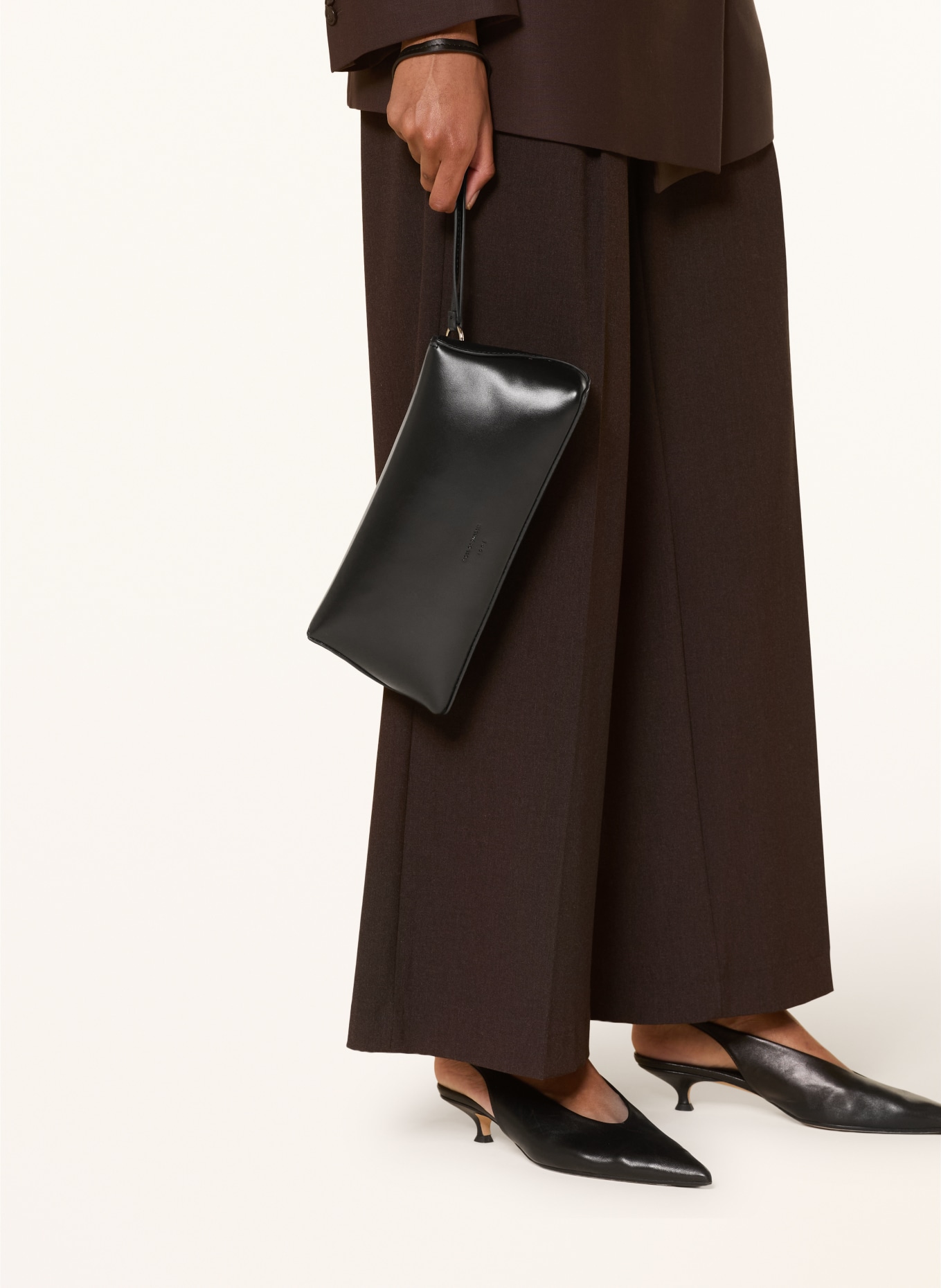 TIGER OF SWEDEN Clutch VESPERI S: ZWART