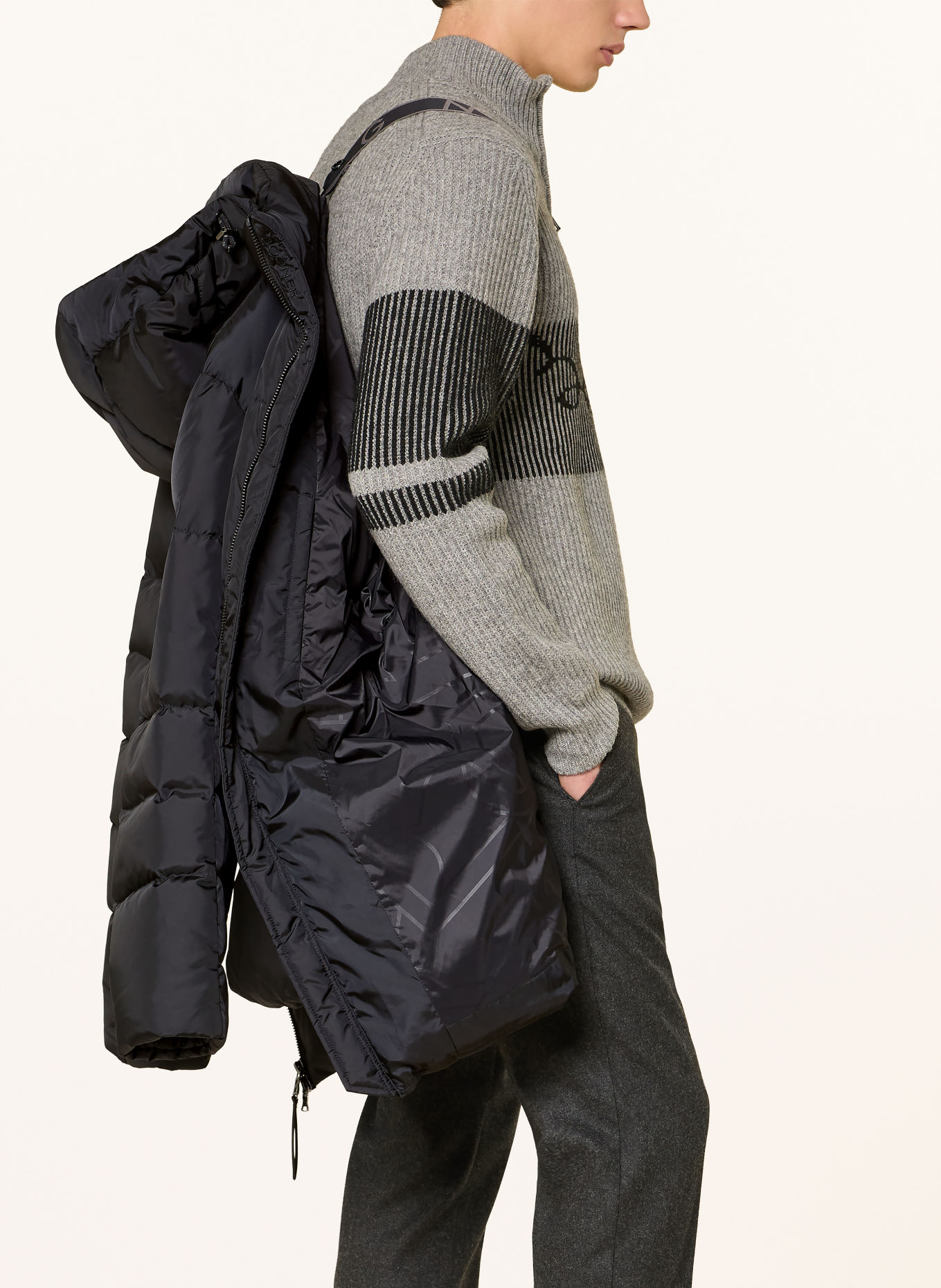 BOGNER Daunenjacke JONES-D3 mit abnehmbarer Kapuze: SCHWARZ