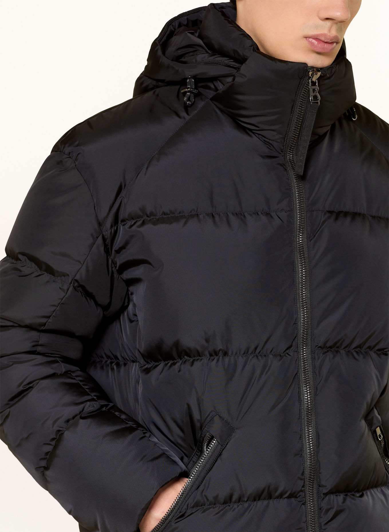 BOGNER Daunenjacke JONES-D3 mit abnehmbarer Kapuze: SCHWARZ