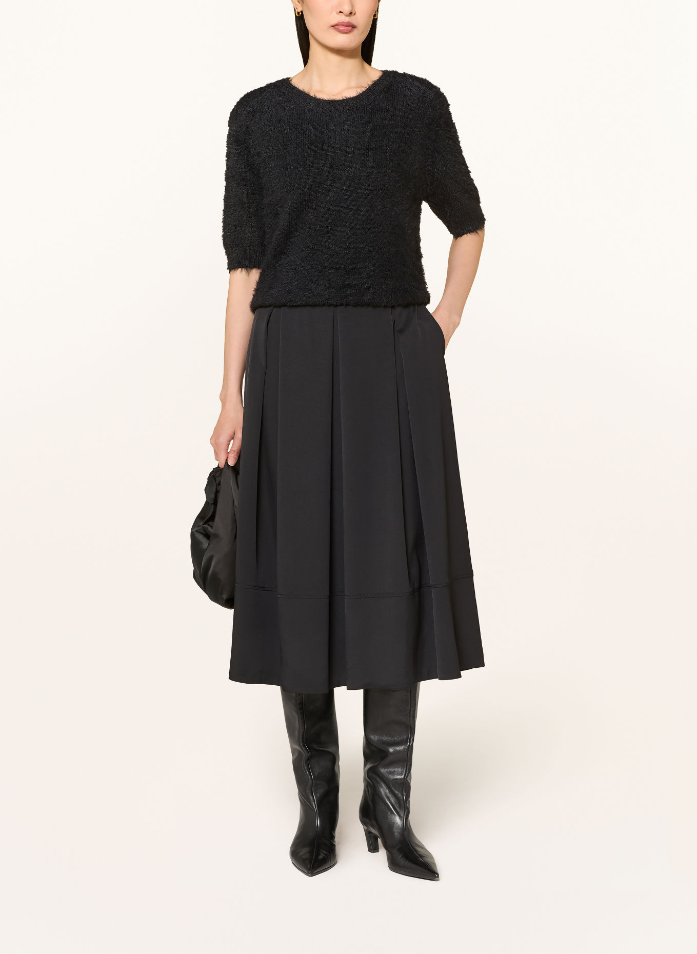 ROBE LÉGÈRE Jupe plissée: NOIR