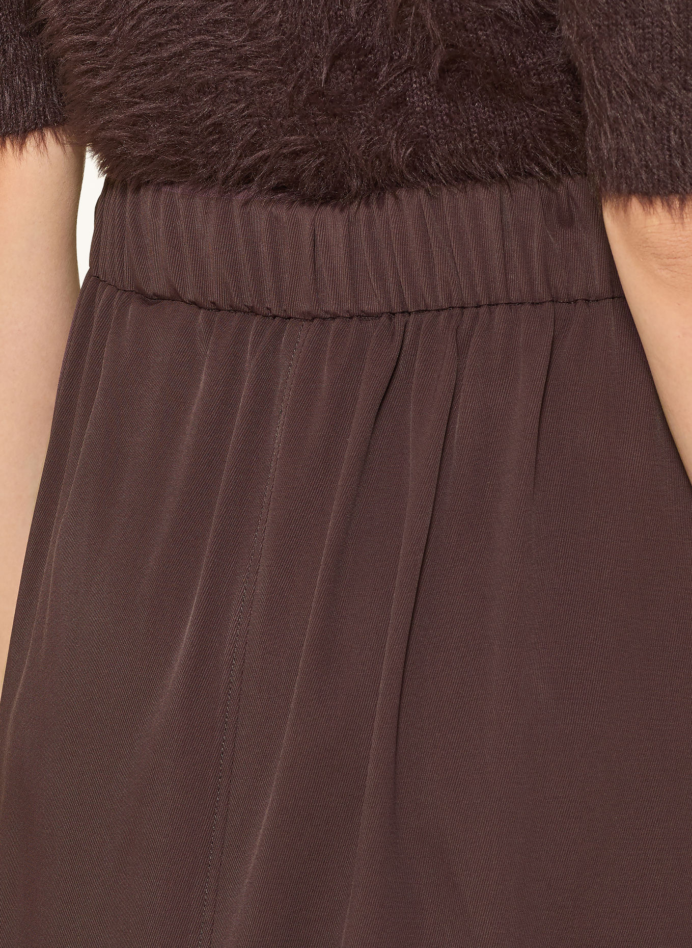 ROBE LÉGÈRE Pleated skirt: DARK BROWN