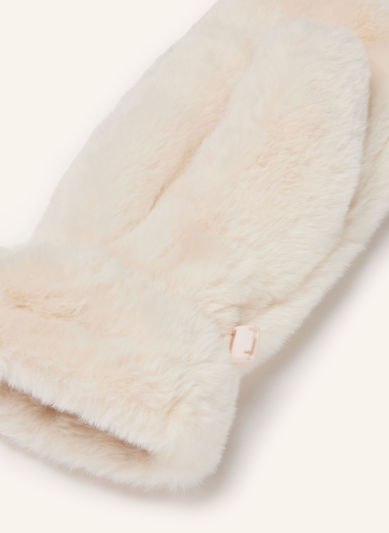 darling harbour Faux fur mittens: OFFWHITE