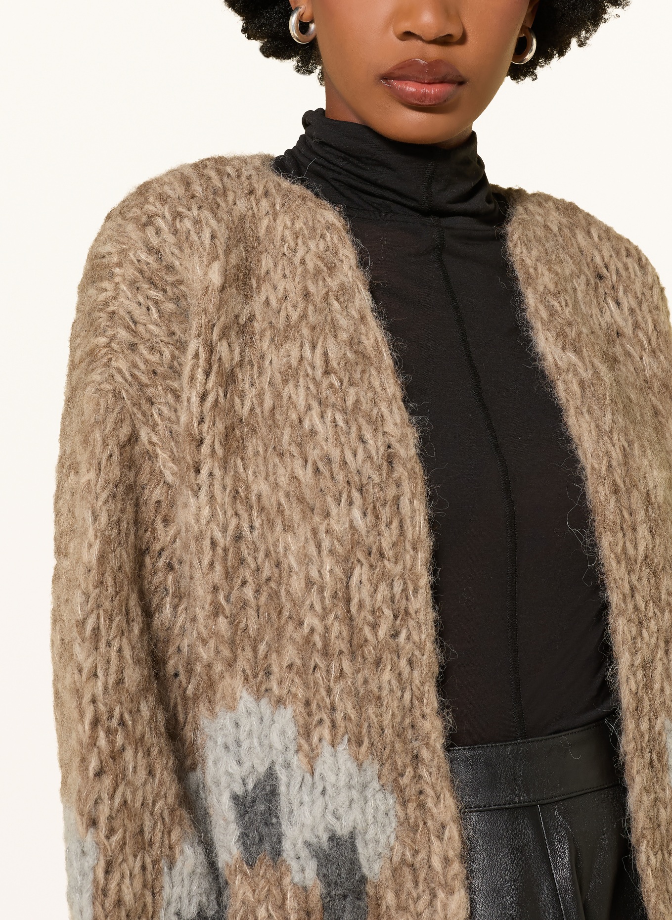 MAIAMI Knitted cover with alpaca: BROWN / BLUE GRAY / DARK GRAY