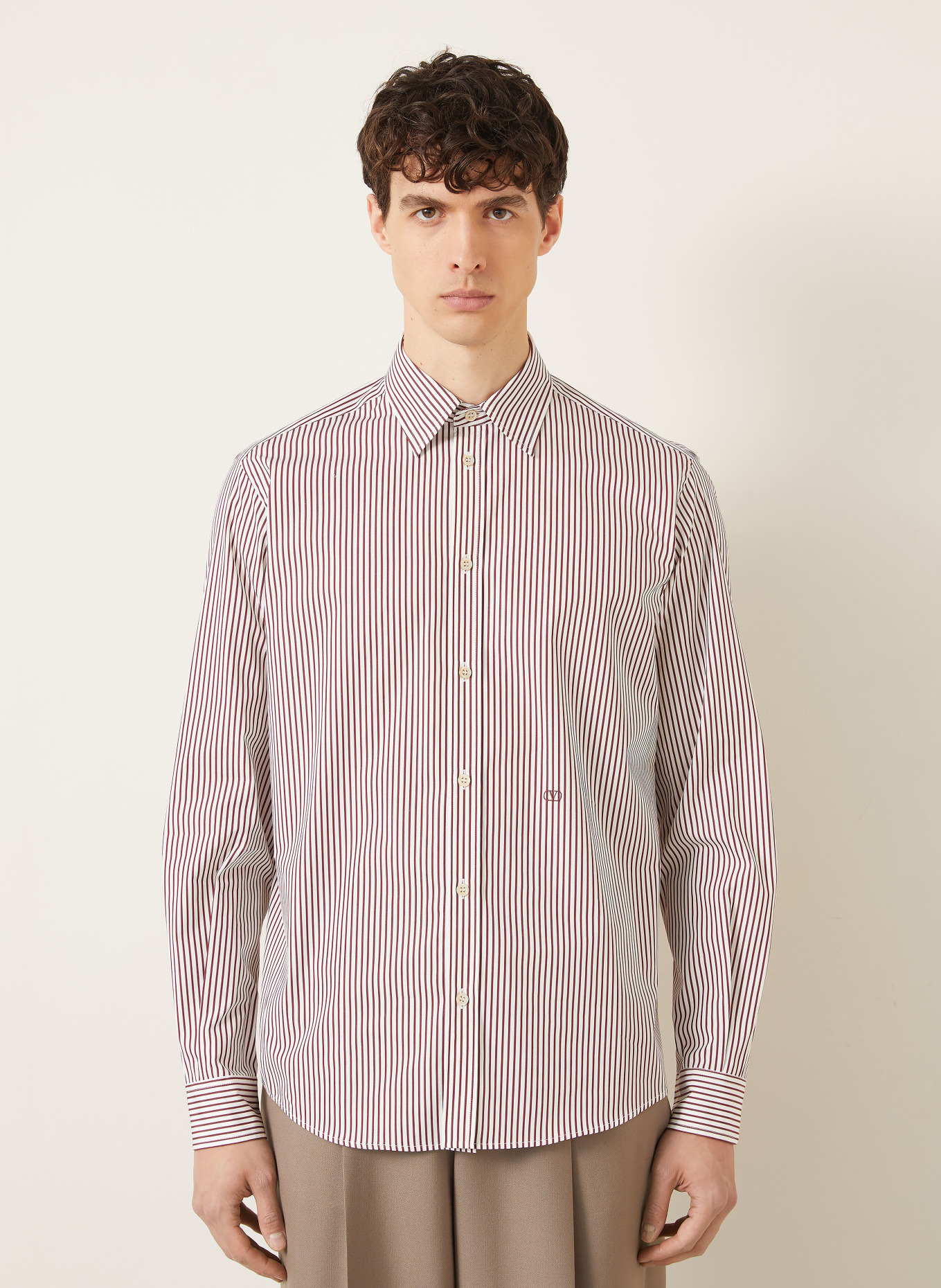 VALENTINO Chemise VLOGO SIGNATURE Comfort Fit: BLANC / ROUGE FONCÉ