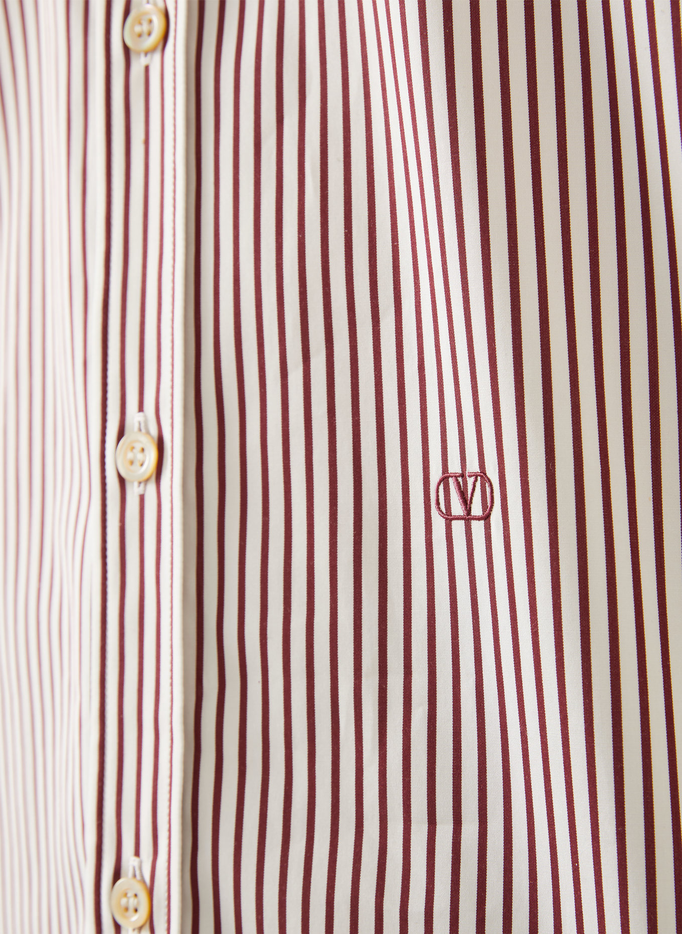 VALENTINO Chemise VLOGO SIGNATURE Comfort Fit: BLANC / ROUGE FONCÉ