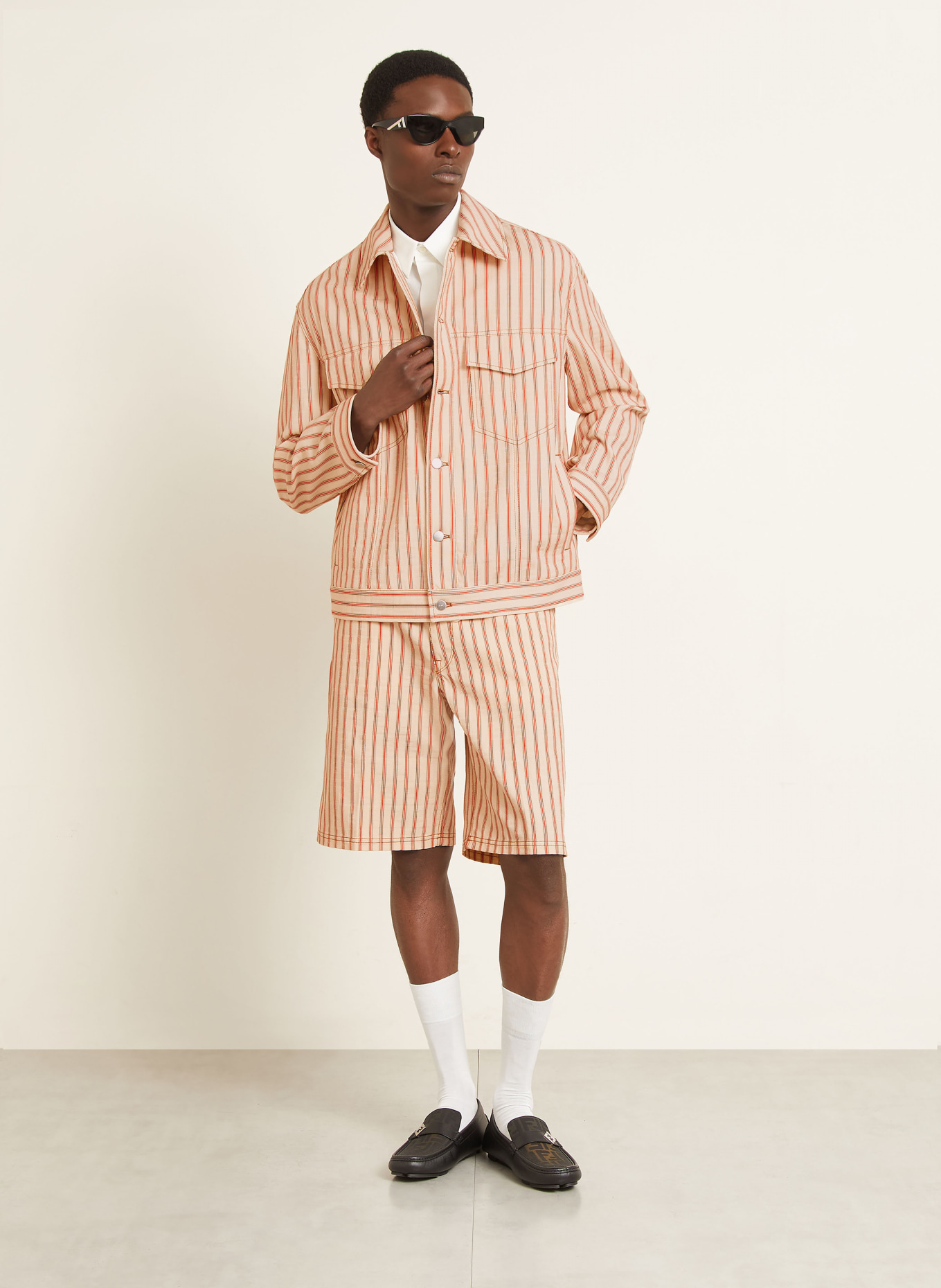 FENDI Overjacket: KRÉMOVÁ / ČERVENÁ