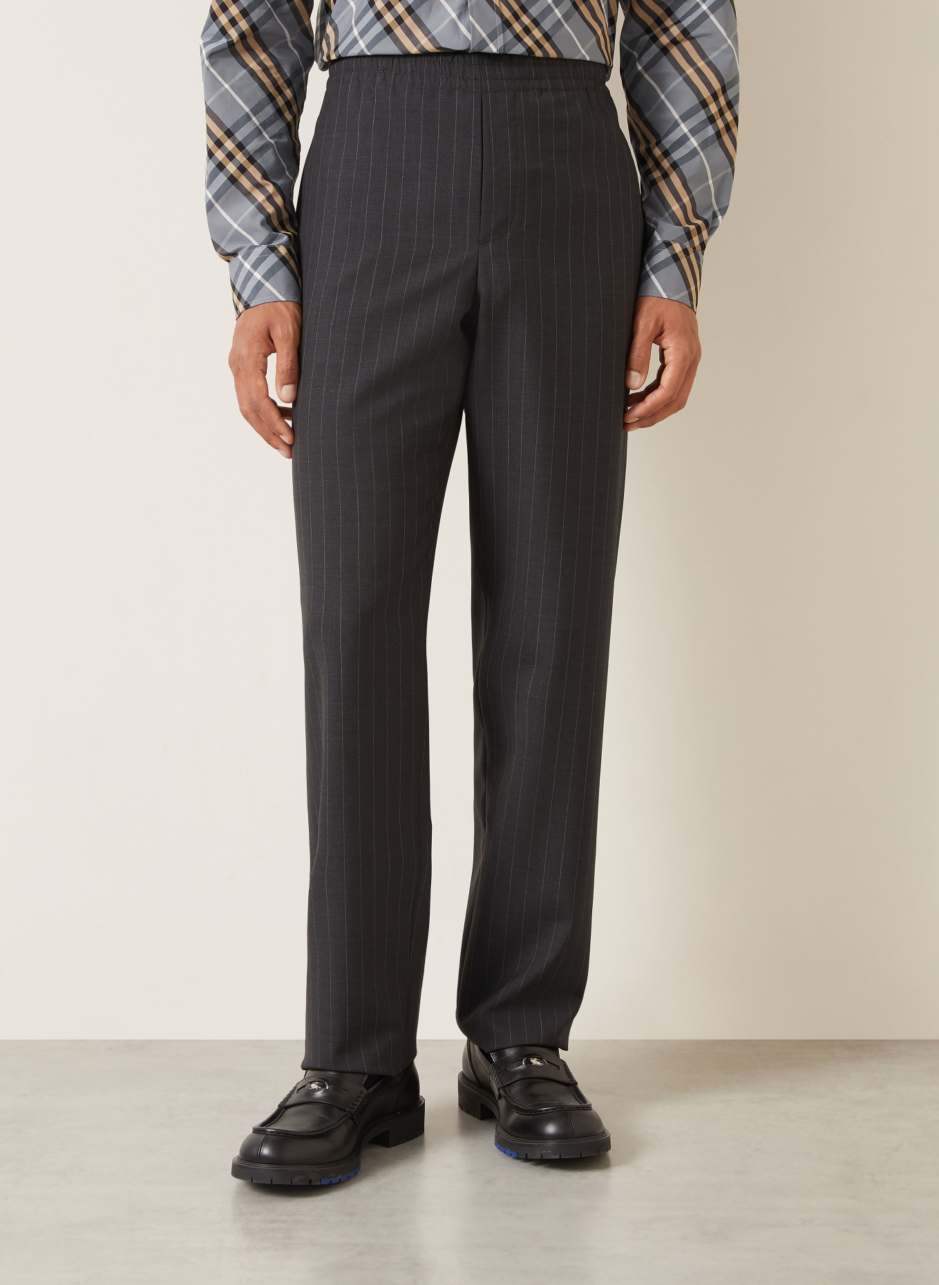 BURBERRY TREVOR Regular Fit Pants: DARK GRAY / CREAM