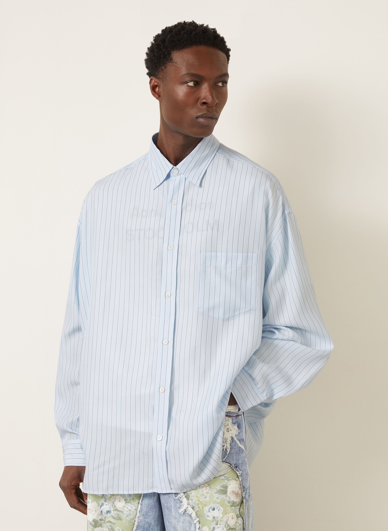Acne Studios Overhemd Custom Fit: LICHTBLAUW / DONKERBLAUW / WIT