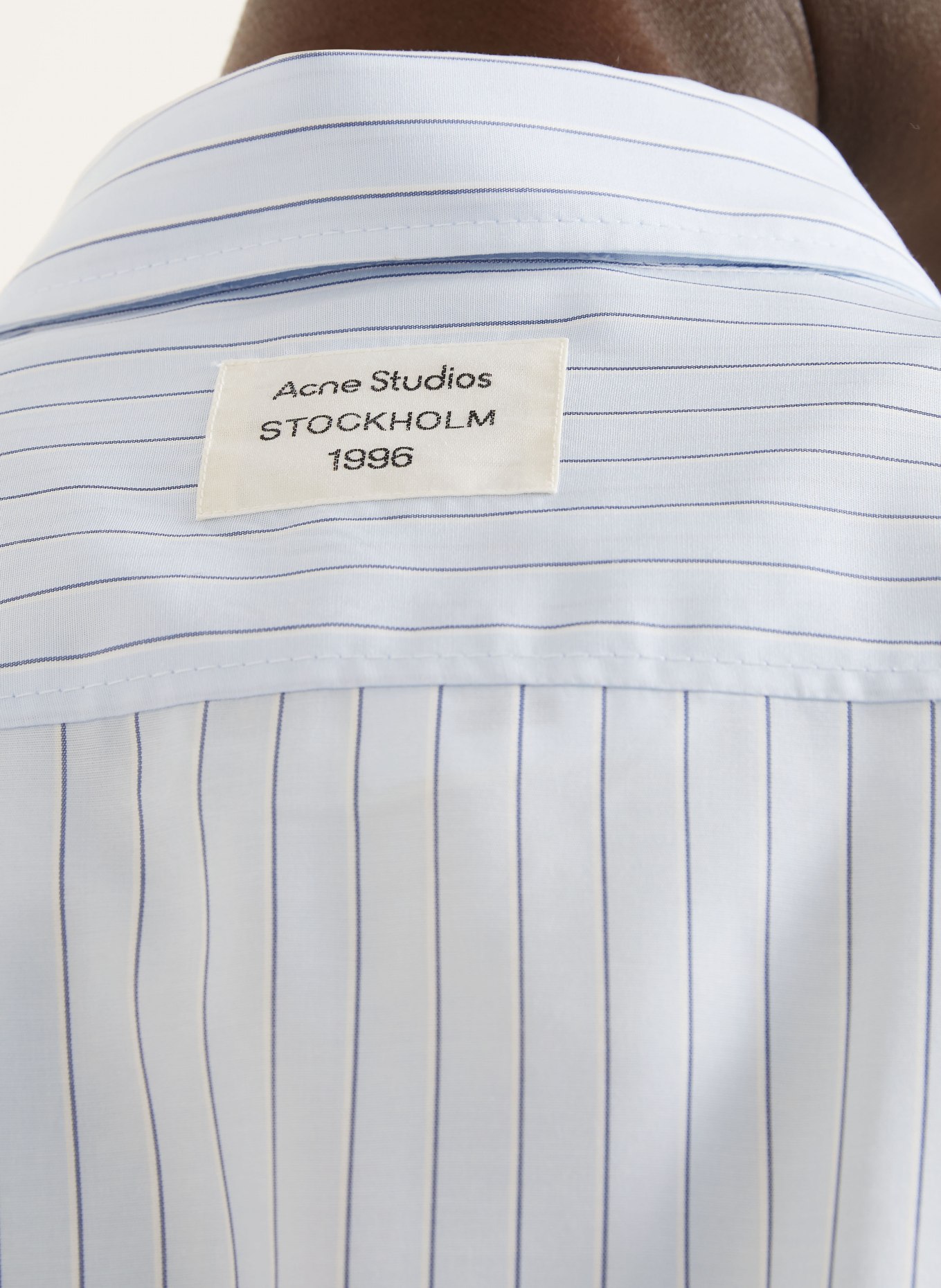 Acne Studios Overhemd Custom Fit: LICHTBLAUW / DONKERBLAUW / WIT