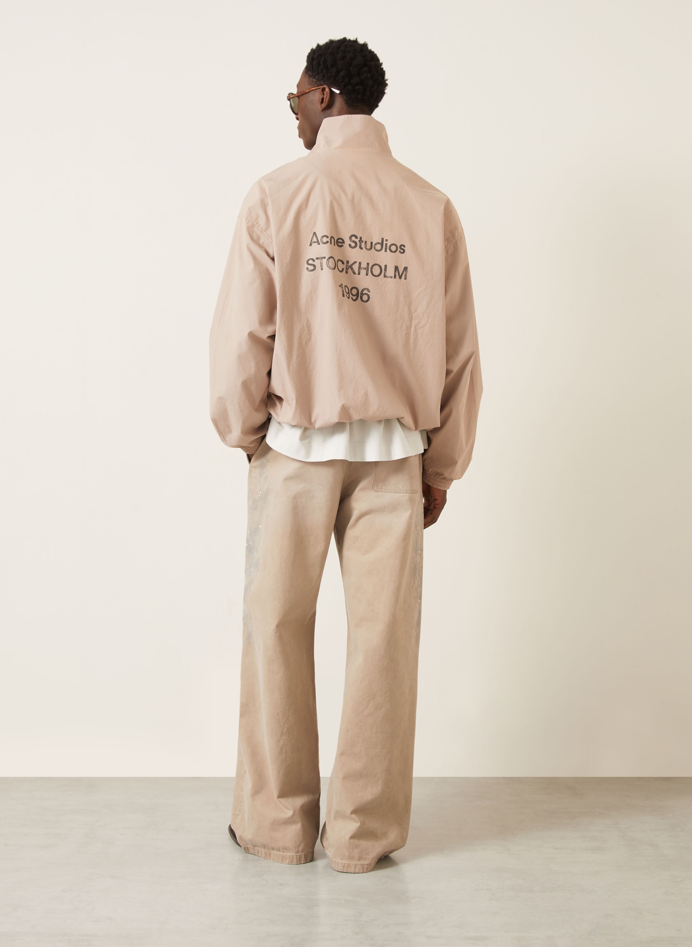Acne Studios Kalhoty Regular Fit: BÉŽOVÁ