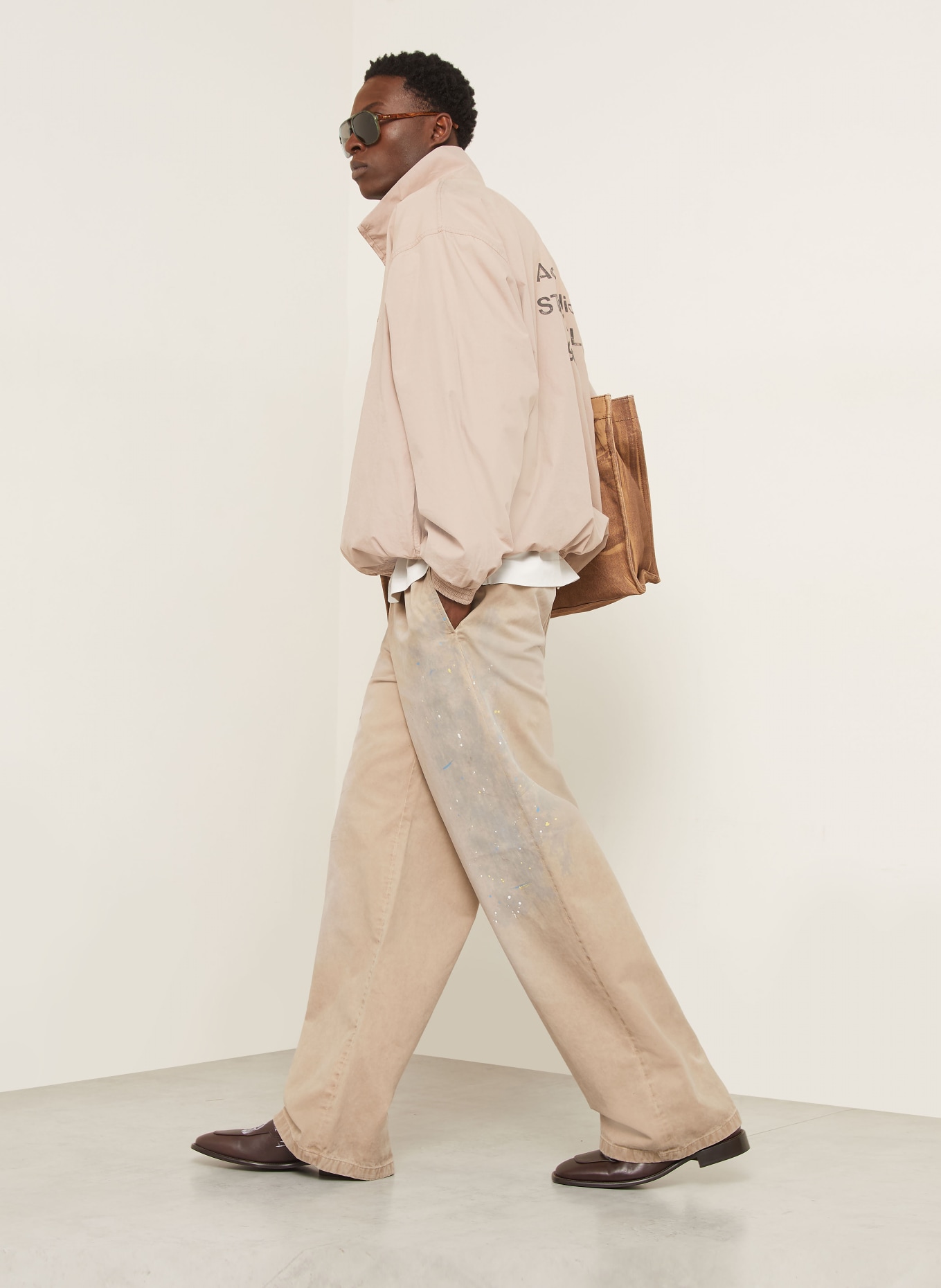 Acne Studios Kalhoty Regular Fit: BÉŽOVÁ