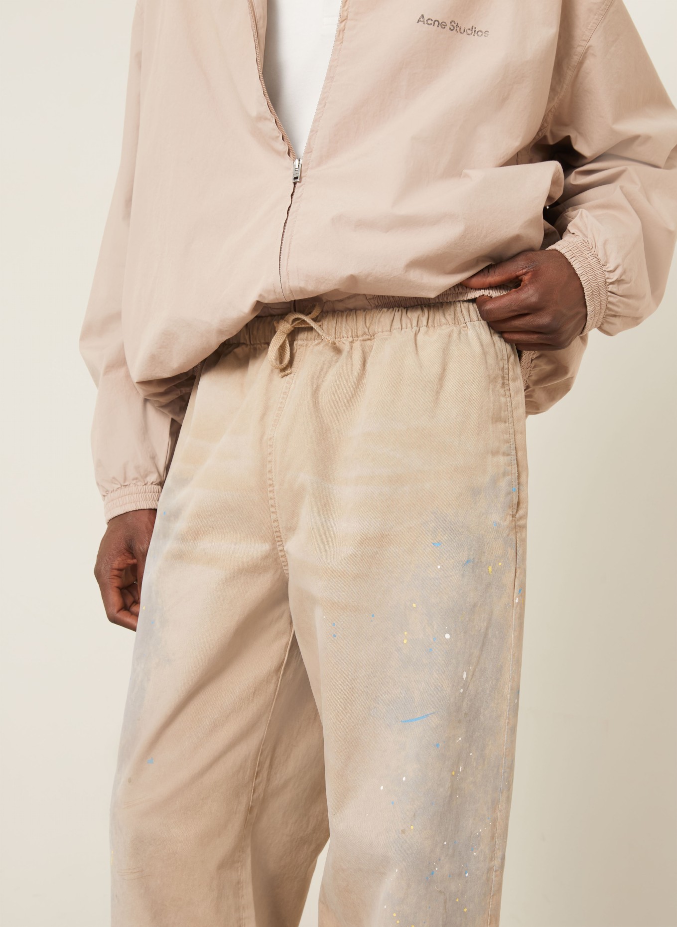 Acne Studios Kalhoty Regular Fit: BÉŽOVÁ