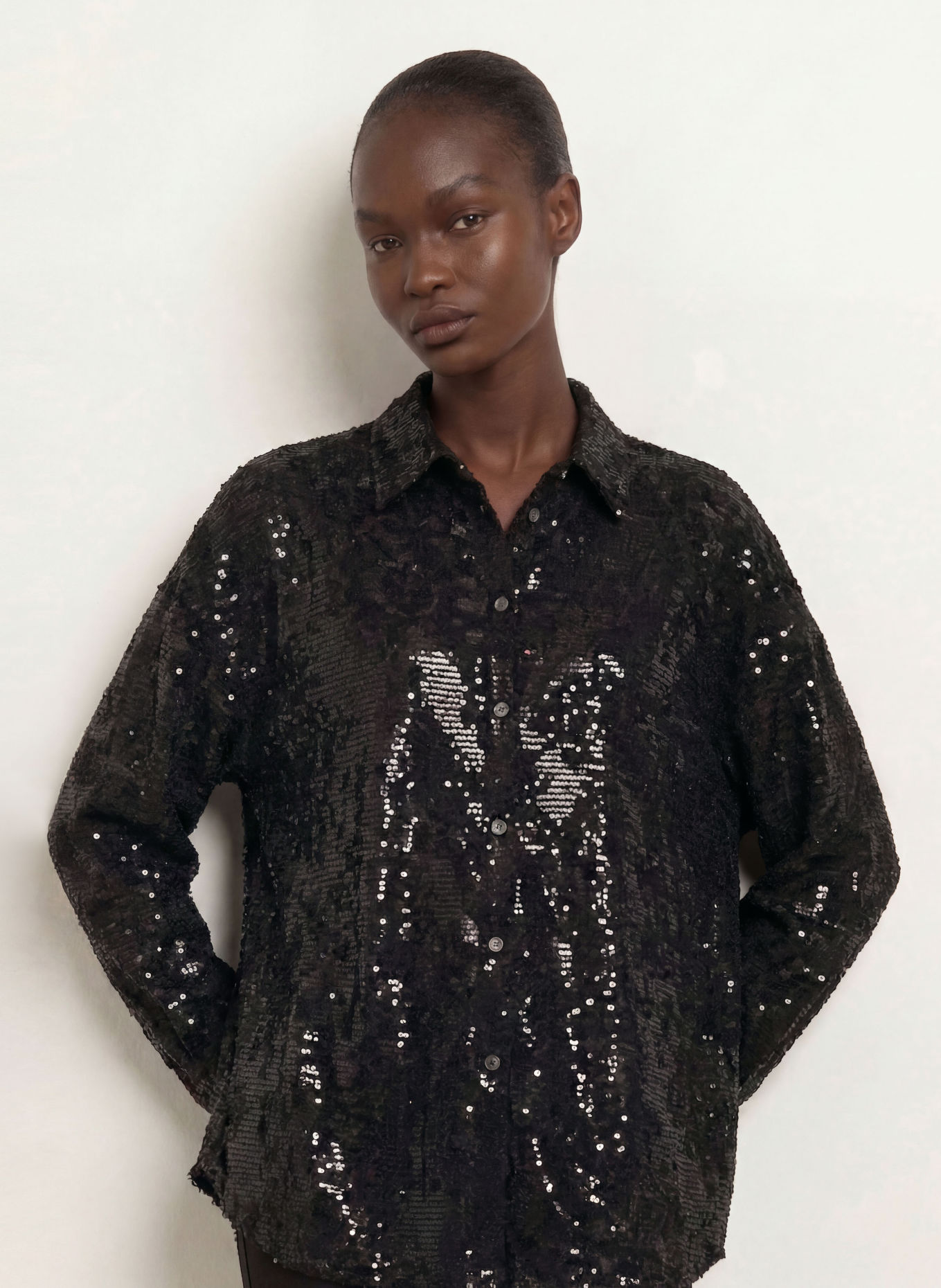 BOGNER Bluse mit Pailletten: SCHWARZ