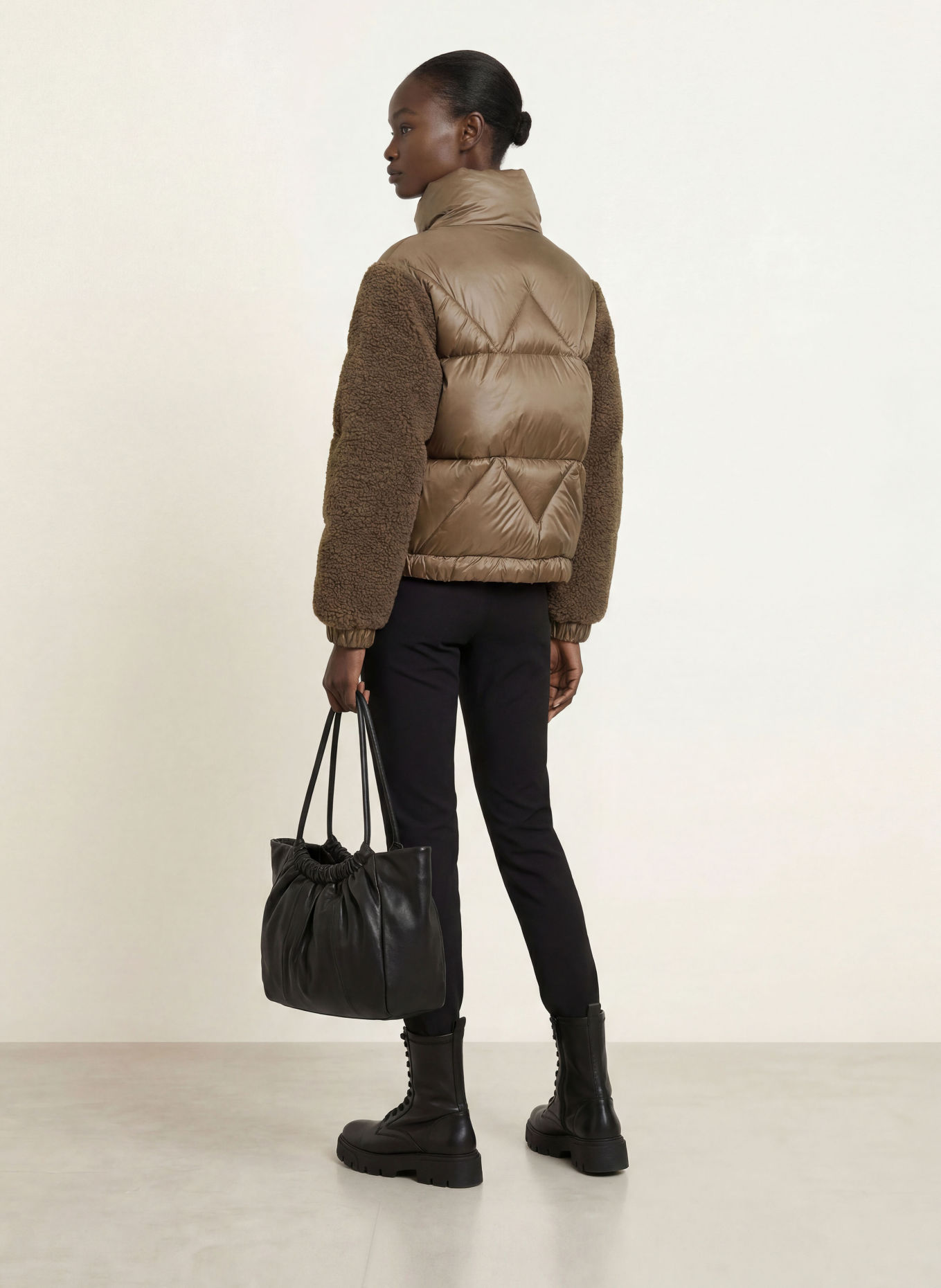 BOGNER Dunjakke QUEENY-D i blandet materiale: BRUN