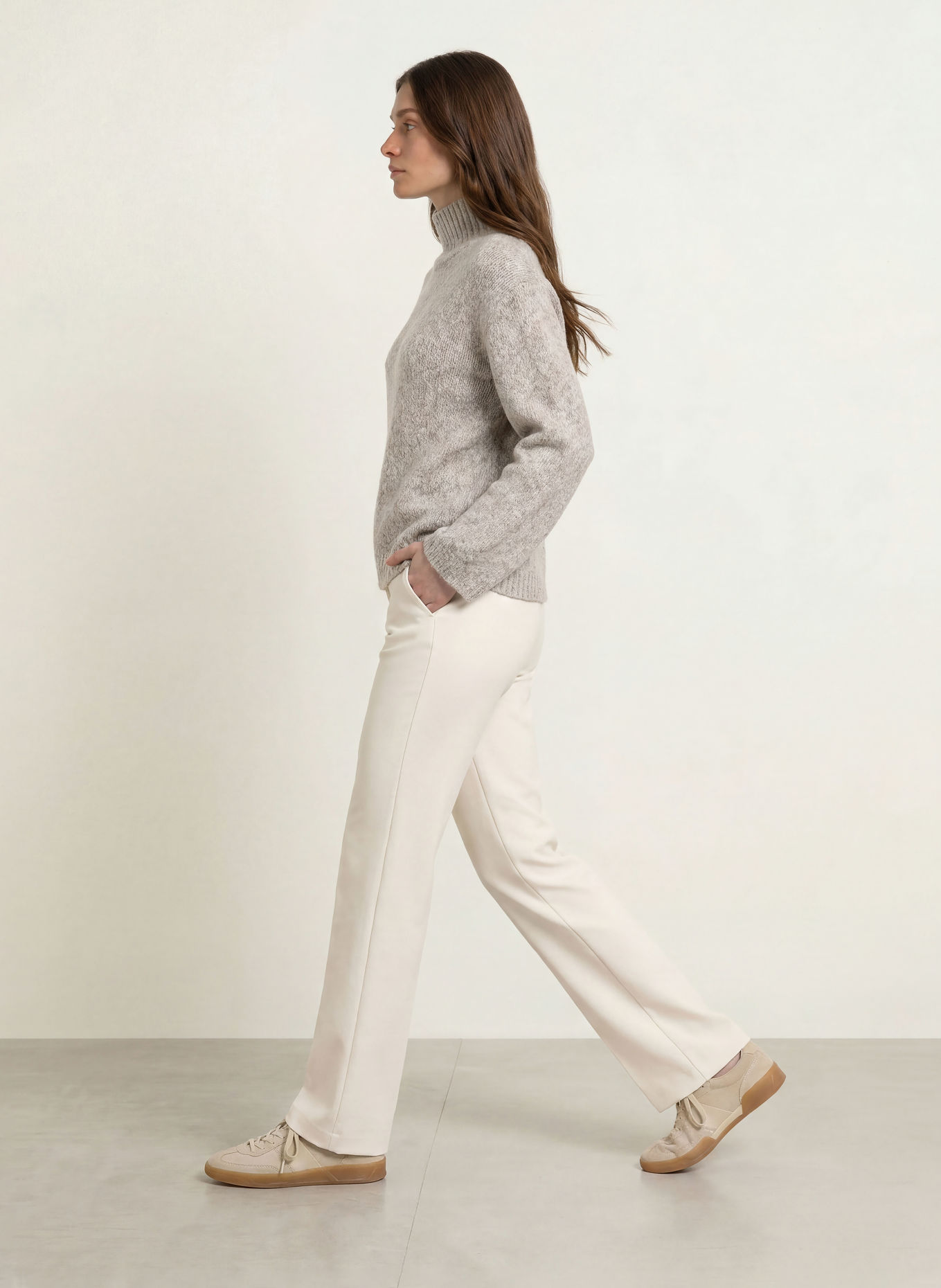 BOGNER Pullover SVONI mit Glitzergarn: HELLGRAU / CREME