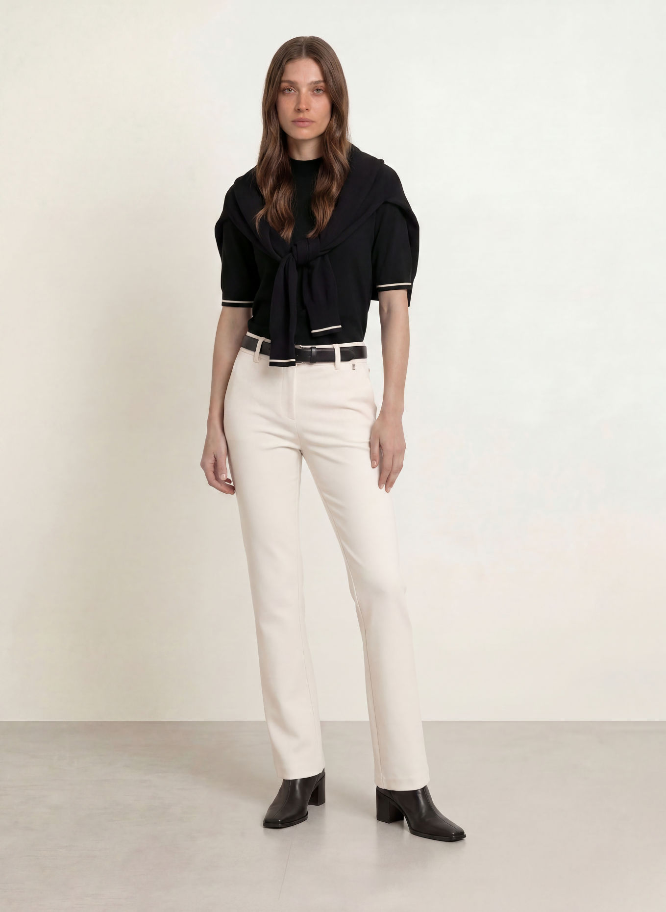 BOGNER Gebreid shirt ANTONIA: ZWART / WIT