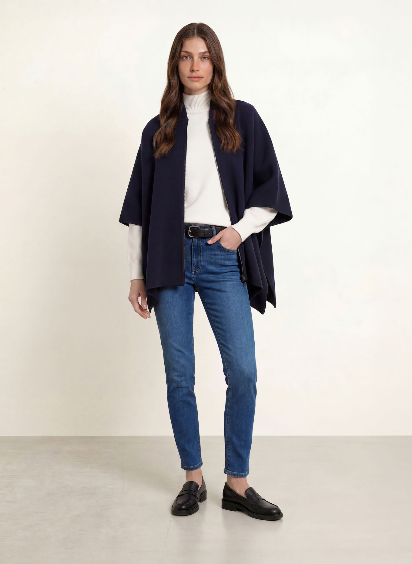 BOGNER Jeans JULIE-C: 427 mazarine blue