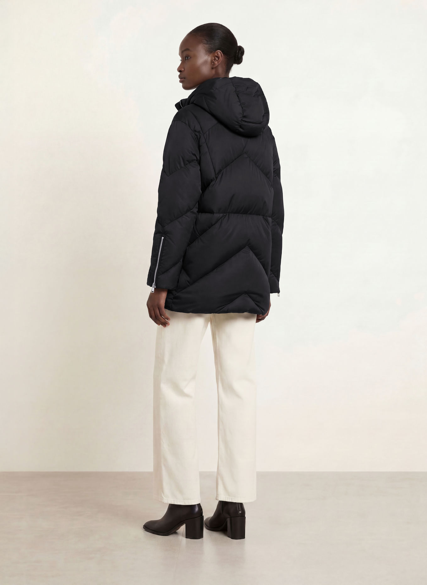 BOGNER Daunenjacke GLENDA-D: SCHWARZ