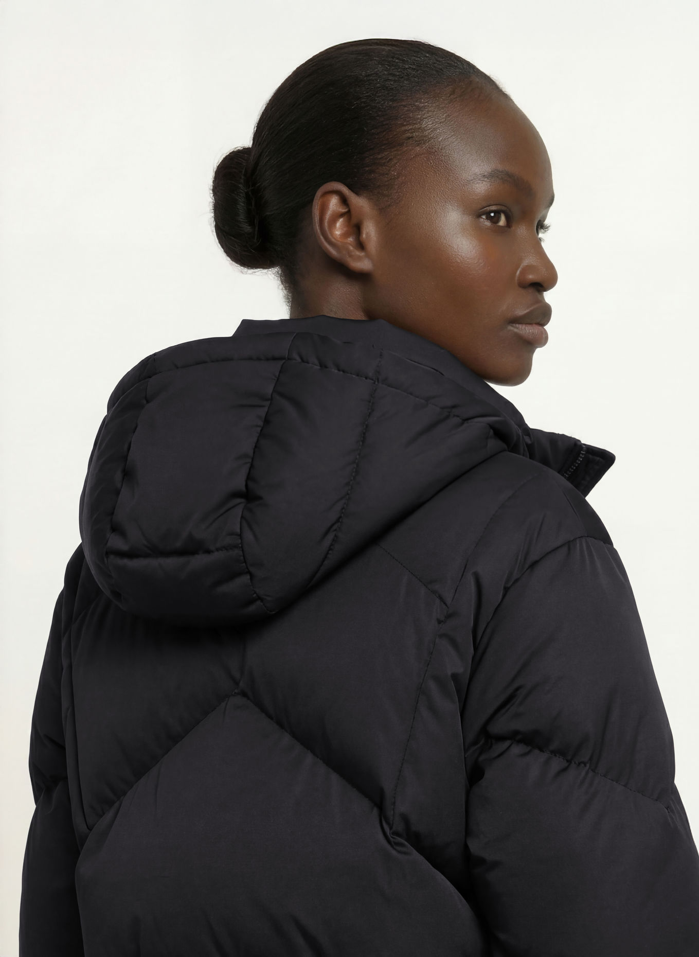 BOGNER Daunenjacke GLENDA-D: SCHWARZ