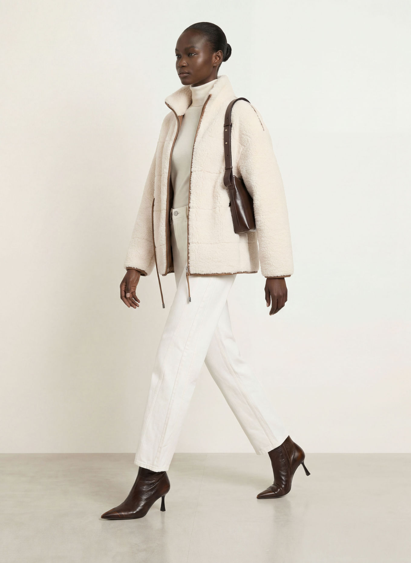 BOGNER Teddyfell-Jacke KIMBERLY: CREME / BRAUN